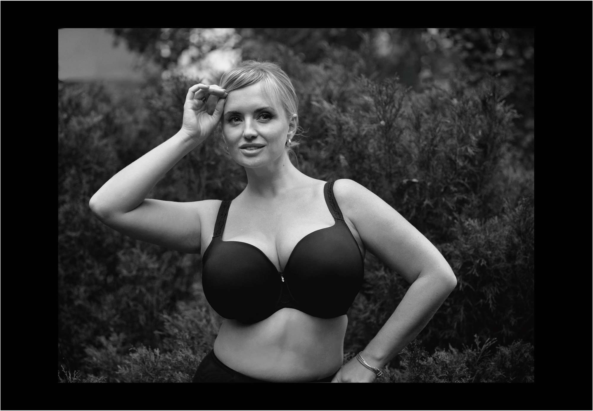 фотосъёмка белья на природе, без "порно фото"