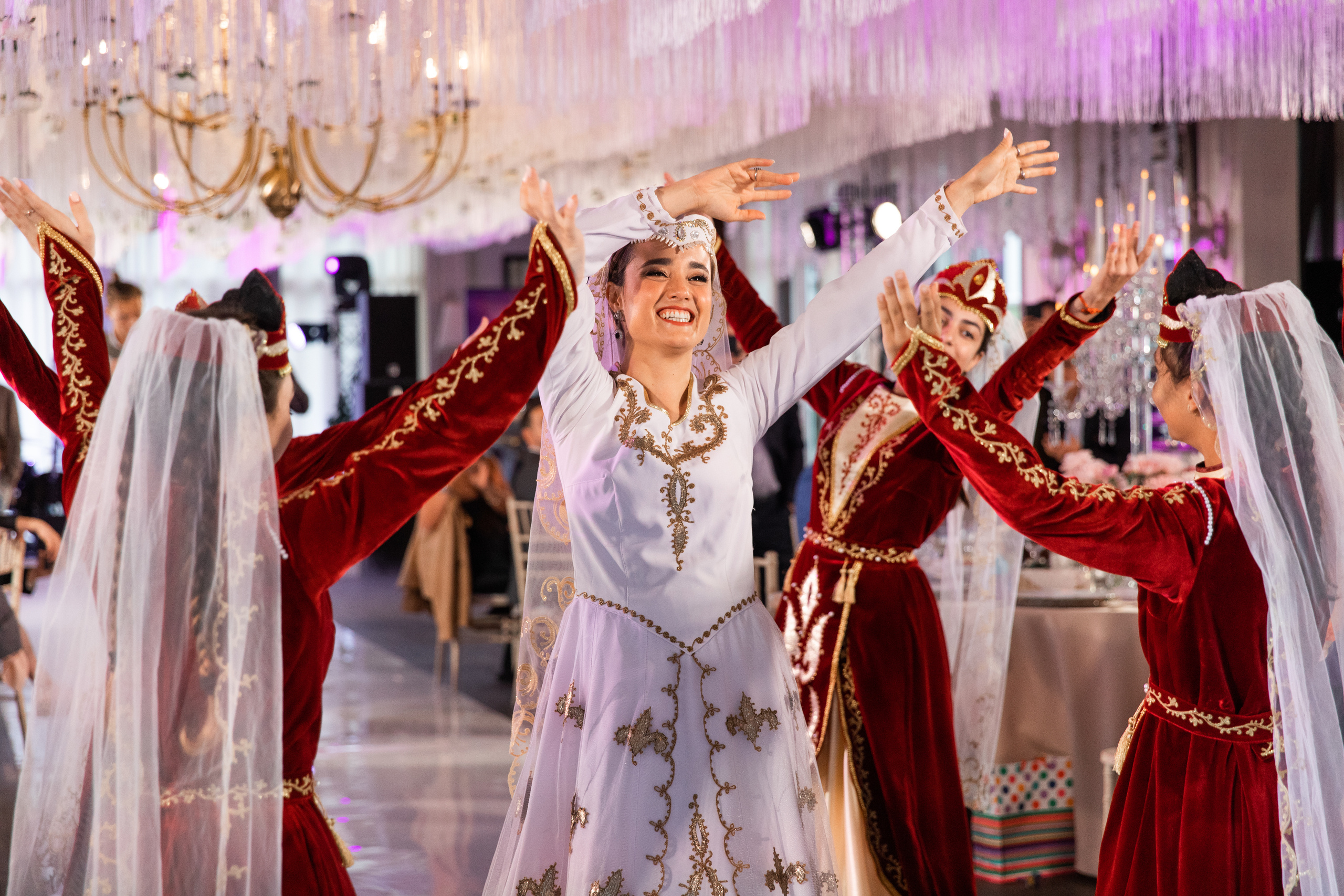 Armenia + Mexico = LOVE. Студийный и свадебный фотограф в Москве Айк Саркисян