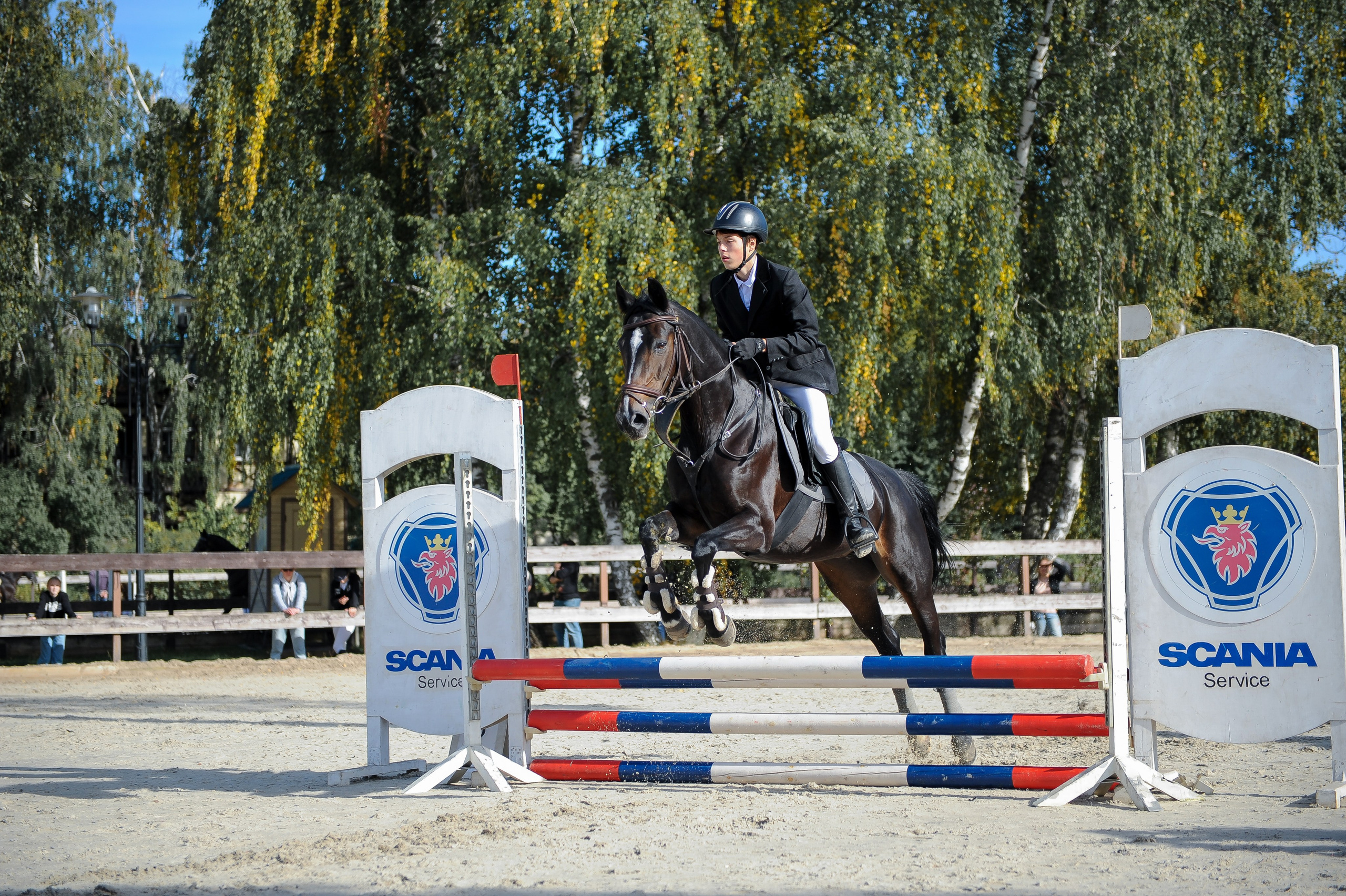 Конкур в конном клубе, репортаж Москва. Фотограф, визажист. Москва