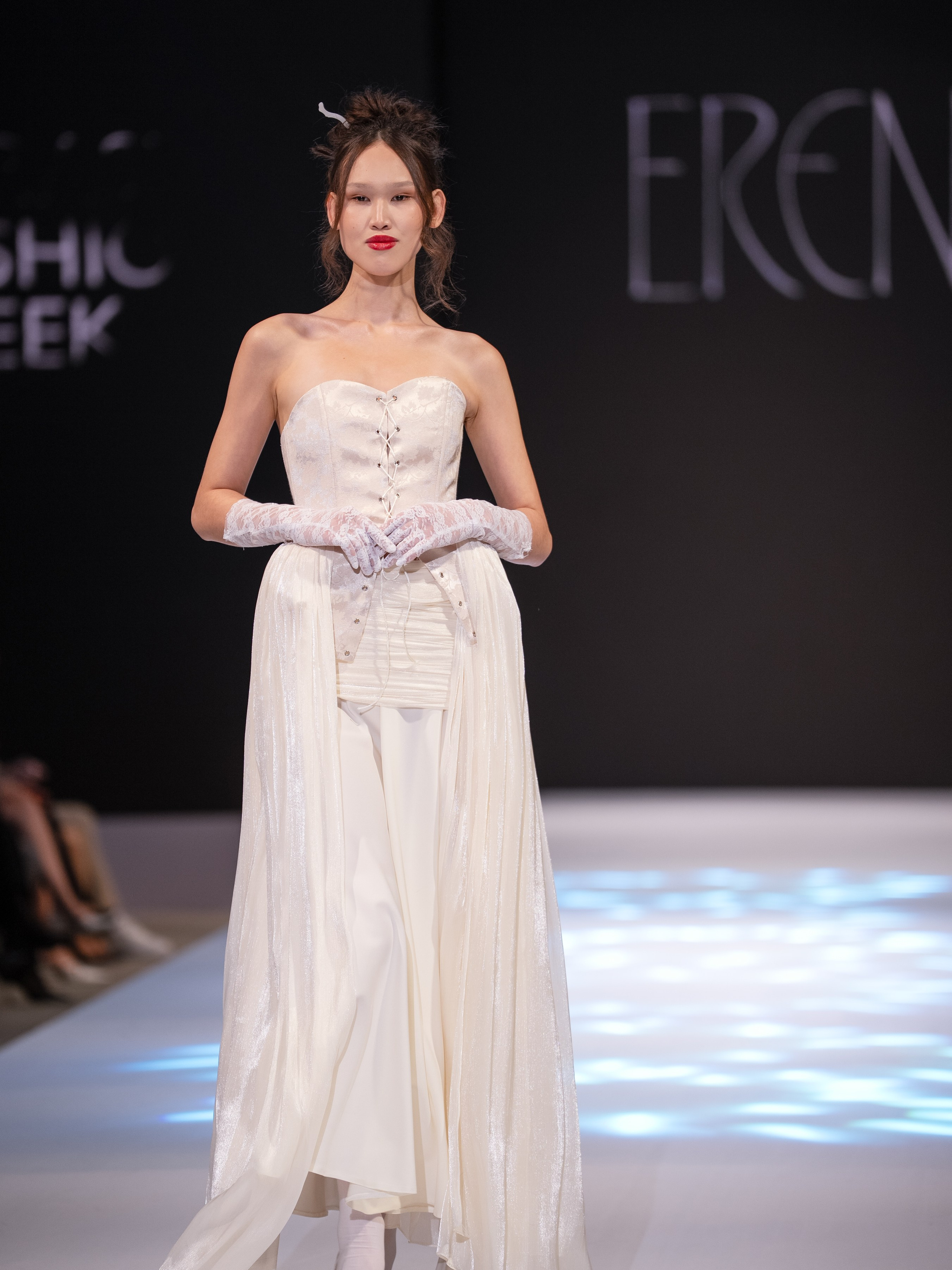 EURASIAN FASHION WEEK Eren. Сайт Алматинского НЮ АРТ, будуар и фэшн фотографа Дениса Карпенко