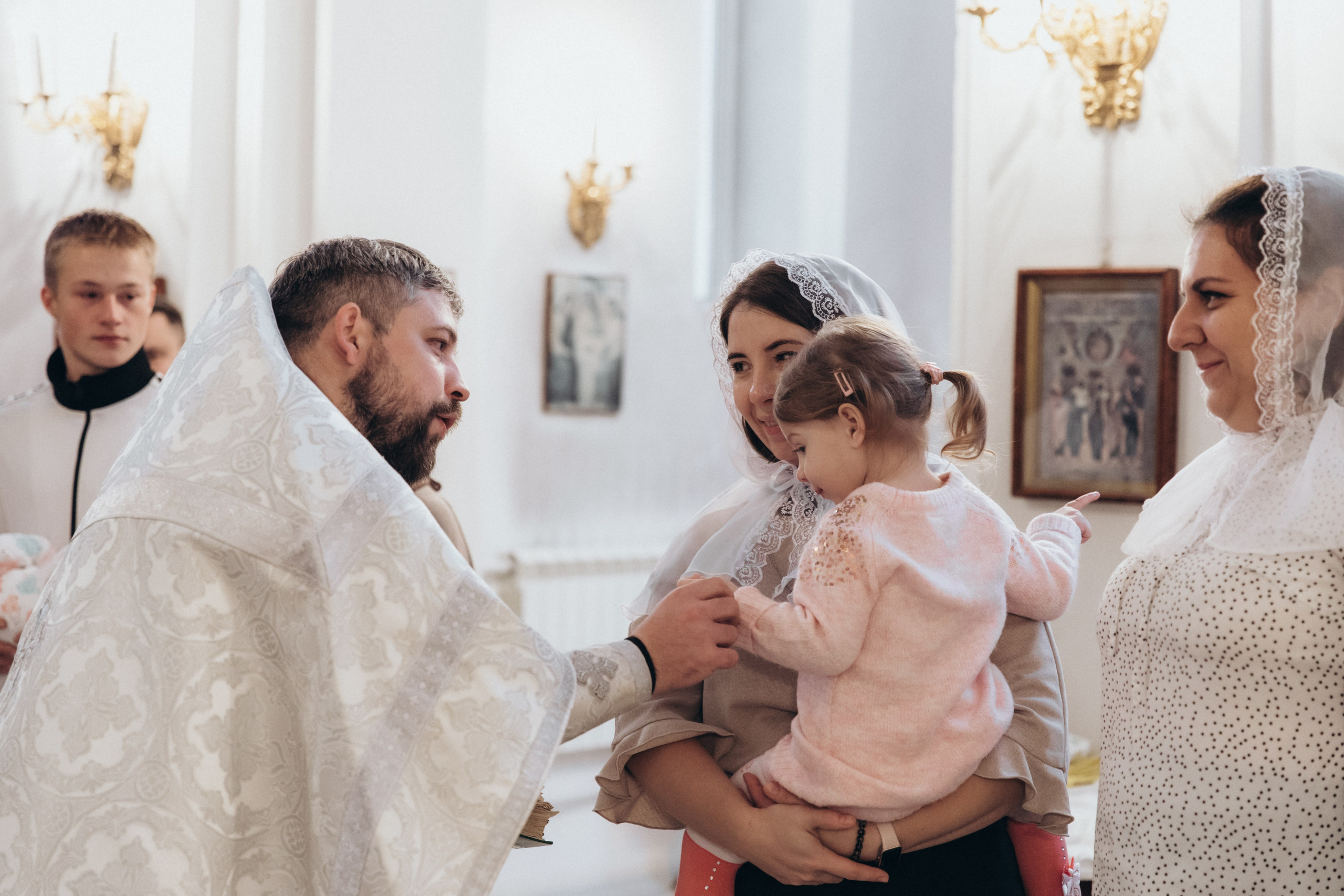 Крещение Веры. Фотограф на крещение в Рязани. Семейный фотограф