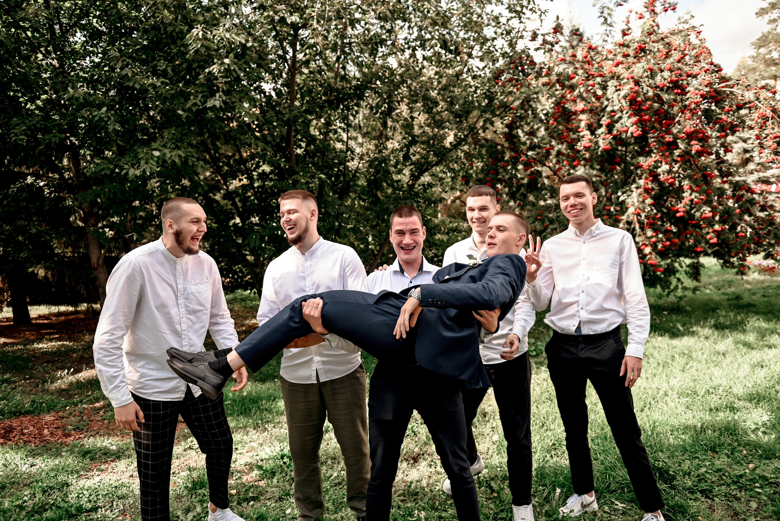 Небольшая часть фото со свадебной съемки Алексея и Даши. Свадебный, семейный, детский, контент фотограф в Омске Максим Ильин