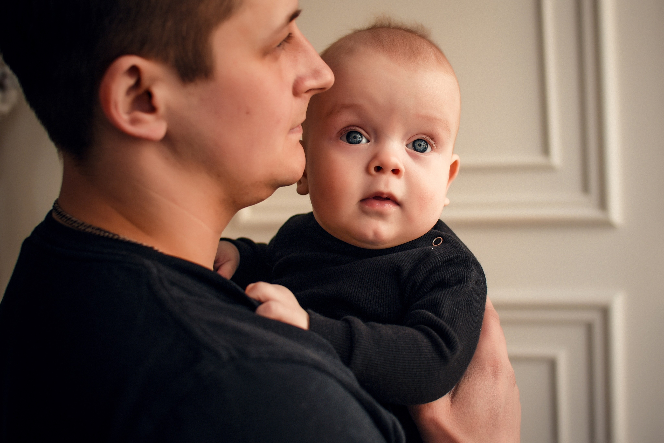 Семейная студийная фотосессия 3. Свадебный, семейный, детский, контент фотограф в Омске Максим Ильин