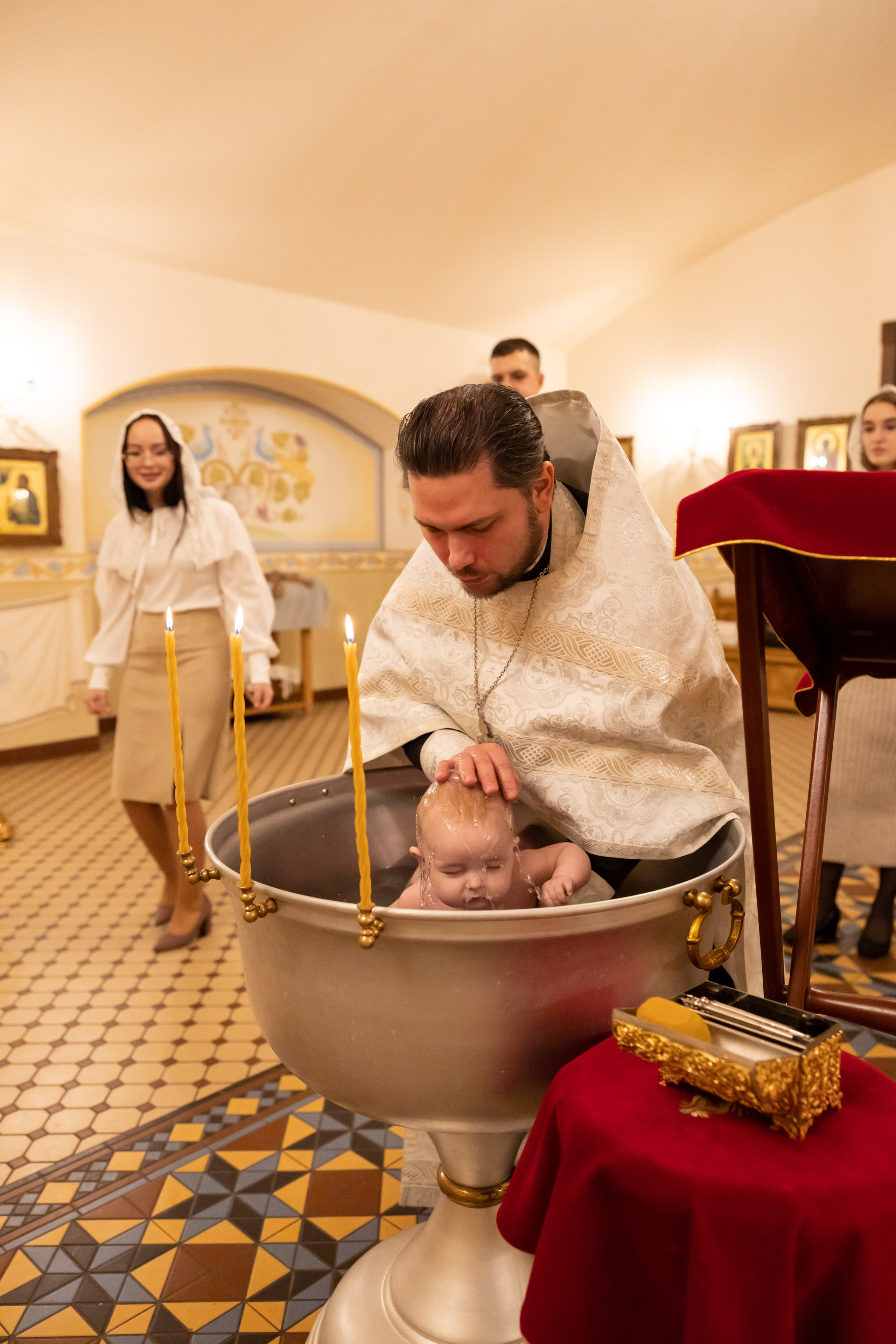 Крещение в Храме Покрова Пресвятой Богородицы. Семейный фотограф в Рязани и Рязанской области