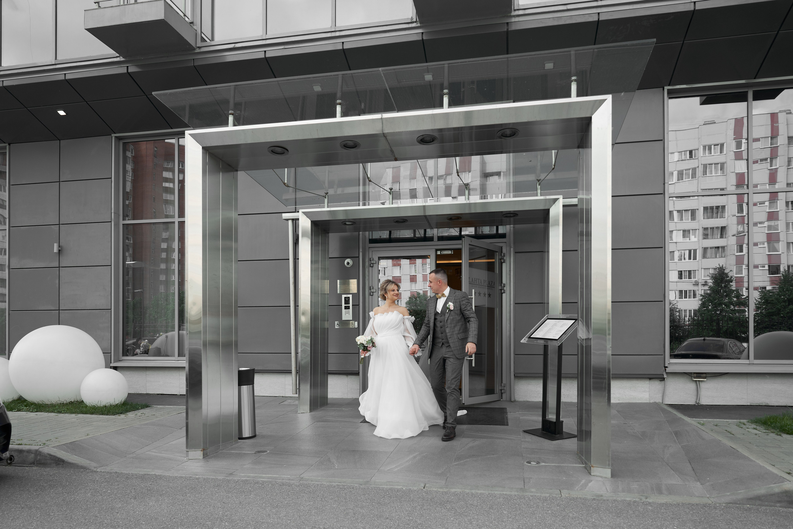 Свадебная фотосессия Арины и Артура в Санкт-Петербурге. Свадебный фотограф Евгений Олейников в Воронеже