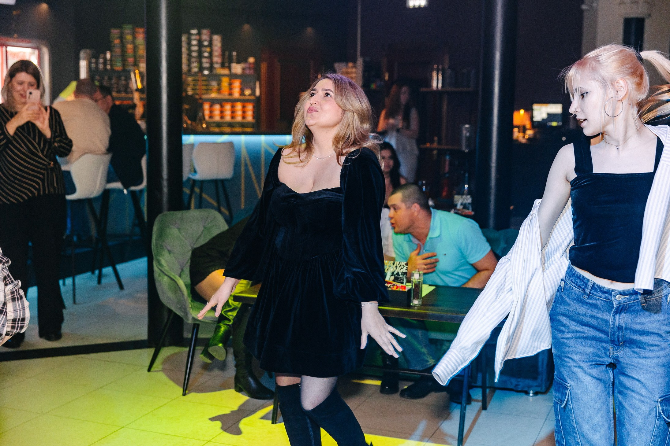 23 февраля в лаунж-баре Major 2024. Свадебный, семейный и детский фотограф в Калининграде Елена Кравцова