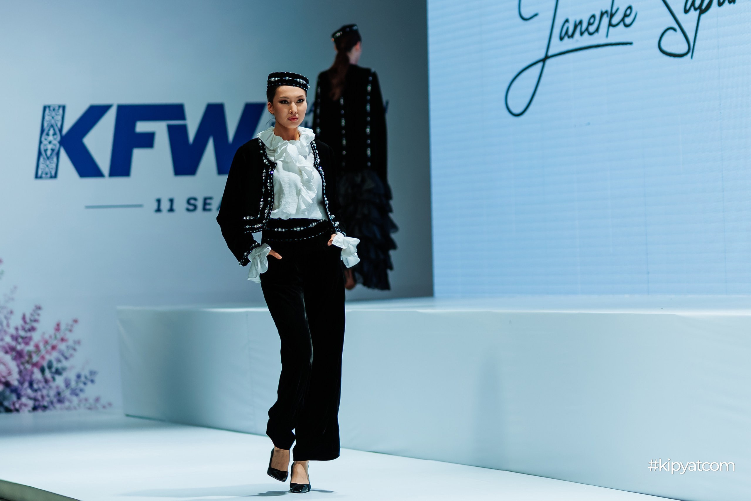 KAZAKHSTAN FASHION WEEK SHYMKENT 11 SEASON. Кипятком Шымкент