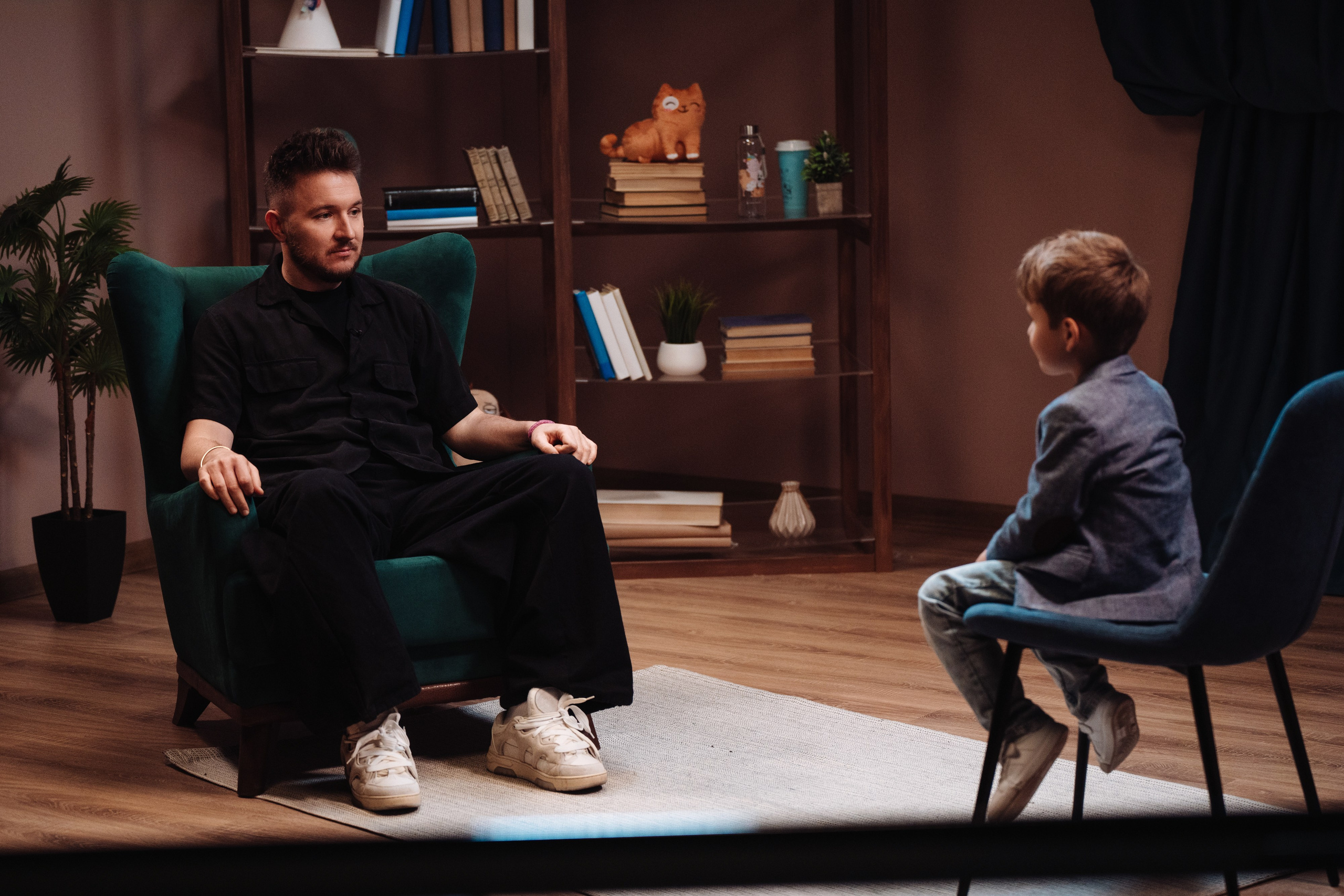 Шоу — Кто здесь папа?