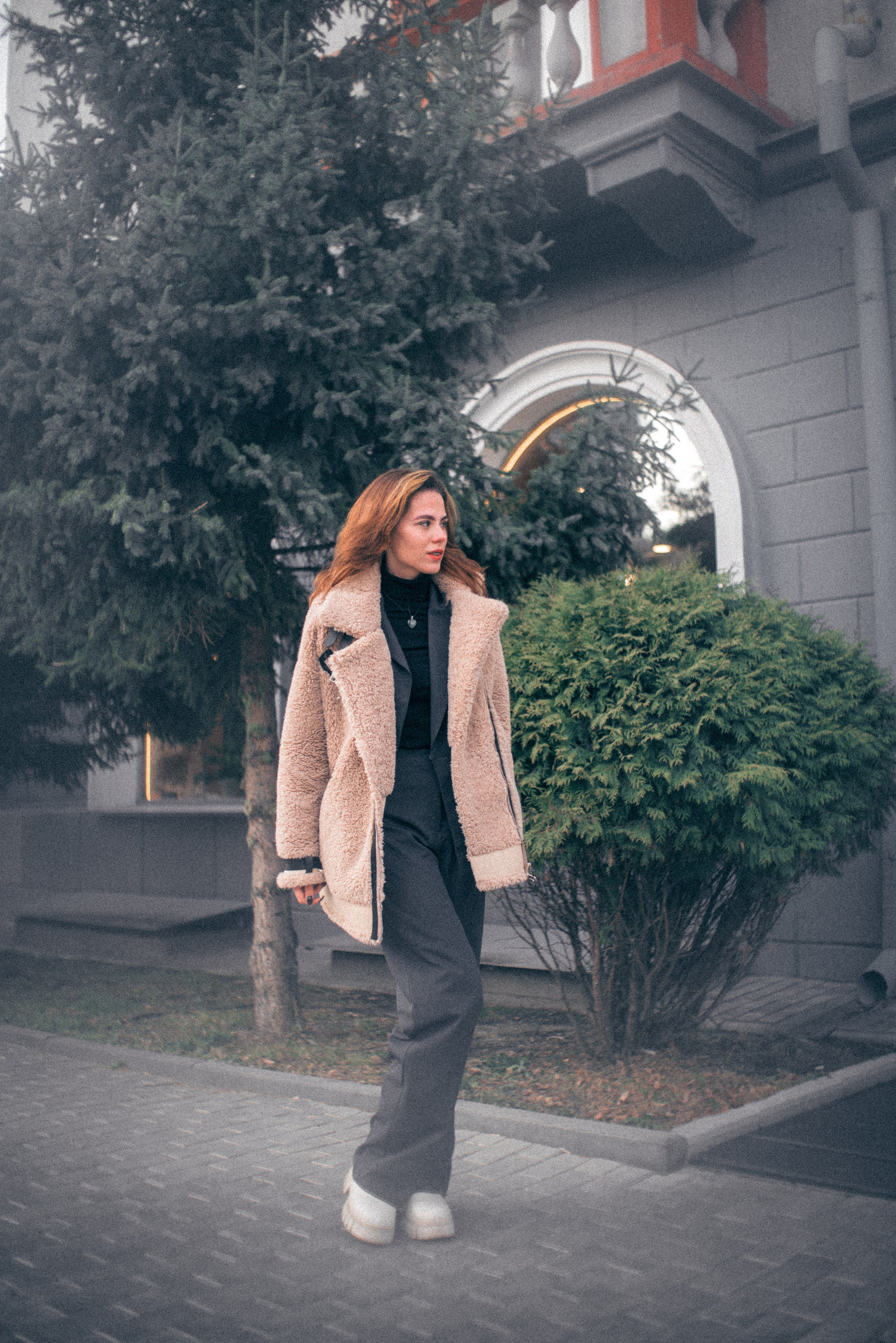 Маша, прогулочная съёмка. Фотограф в Новосибирске Полина Колмачевская