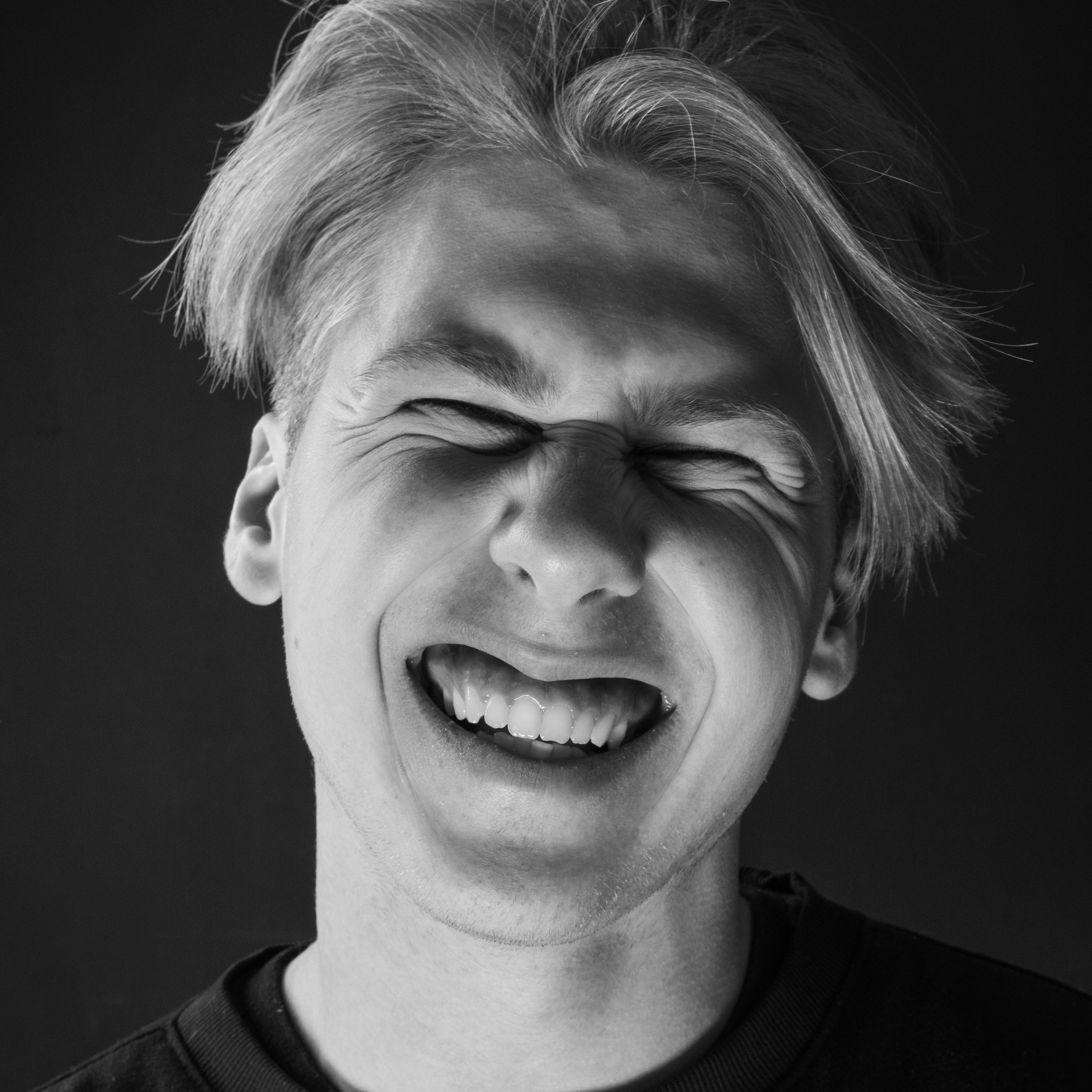 ПРОЕКТ «ЛИЦО». Портретный и предметный фотограф в Москве. Филипп Скокан