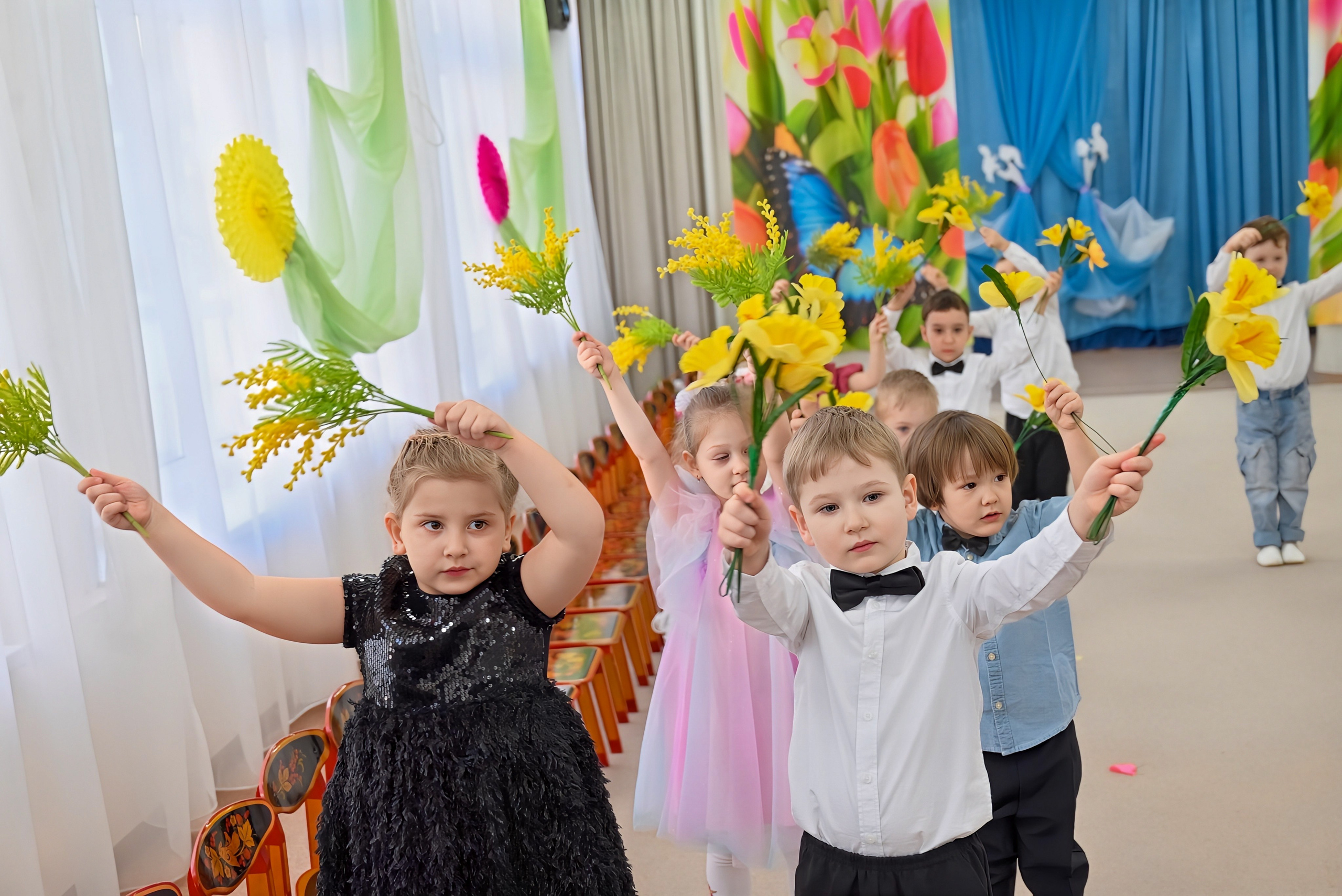 Праздник в группе «Дружная семейка». Семейный и детский фотограф Москва