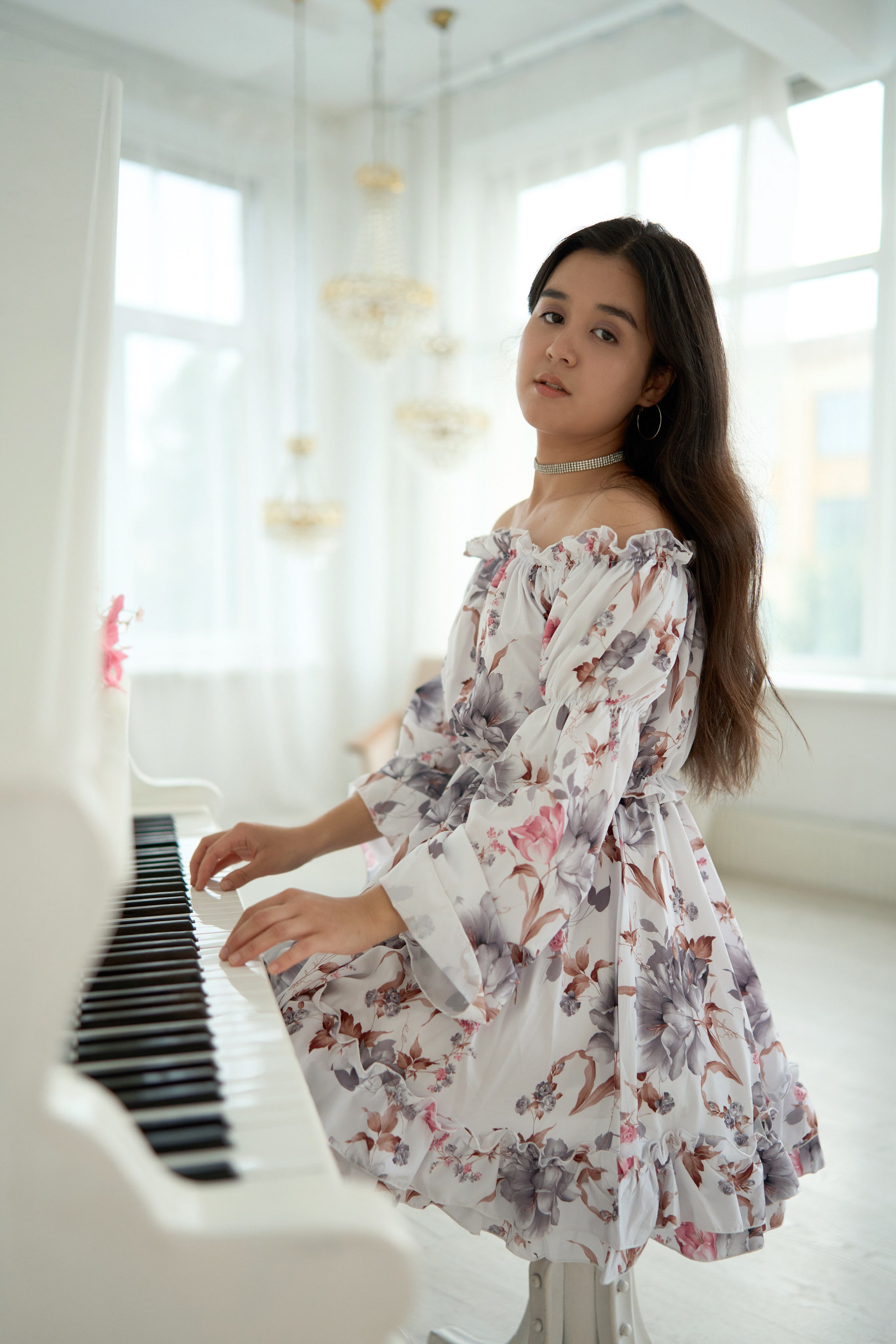 Нургиза. Hmliber — фотограф и контент-креатор из Петербурга