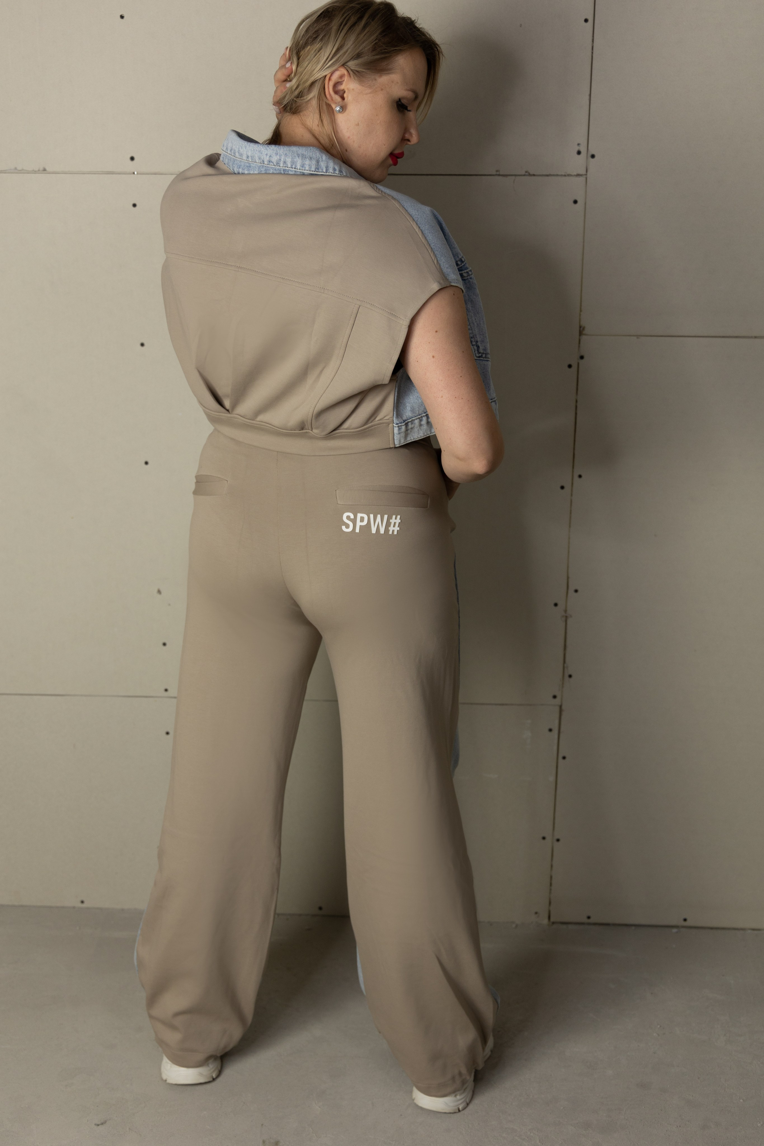 Модели для съёмок товаров на маркетплейсах. Фотограф Татьяна Марсуверских Жуковский. Фотограф для маркетплейсов, фотоуслуги в Жуковском Татьяна Марсуверских