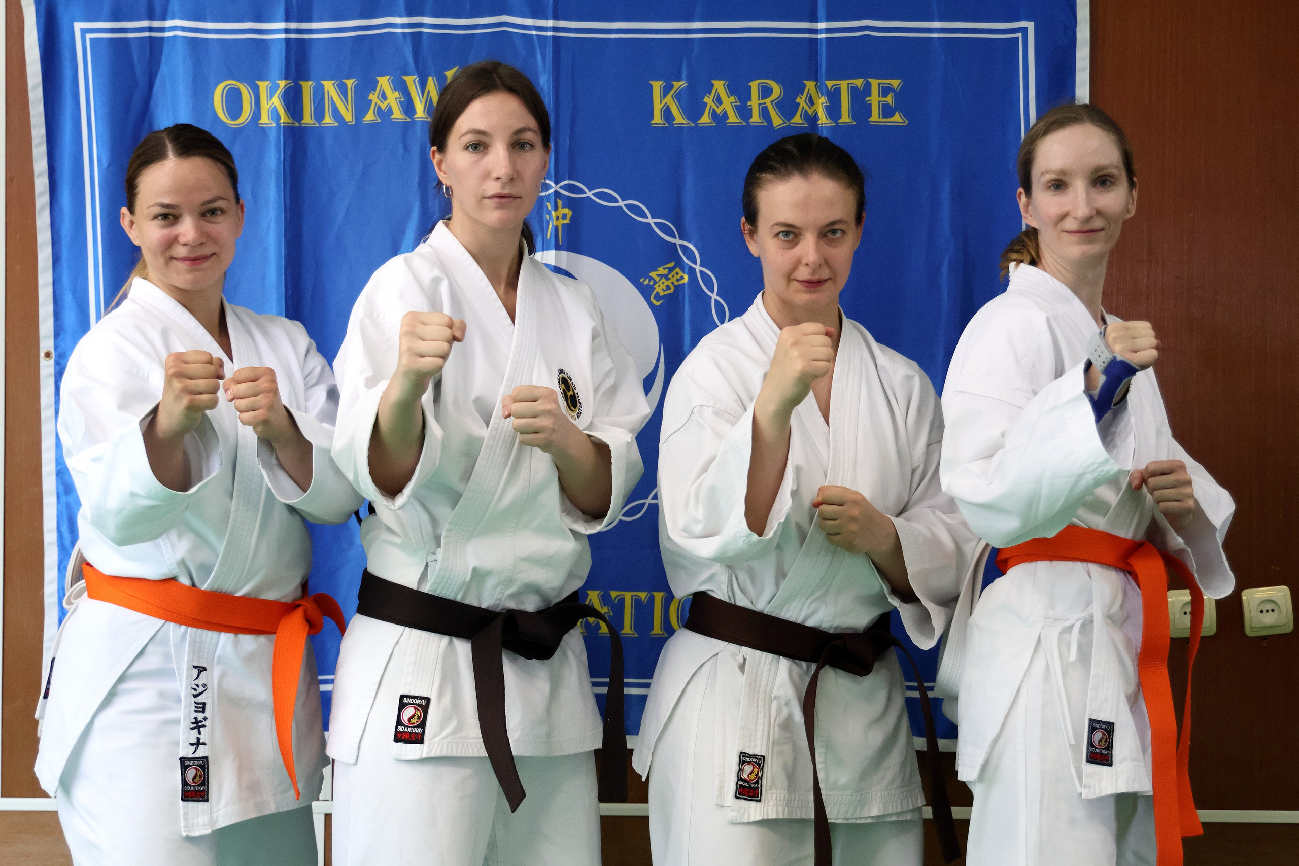 Вручение поясов в школе Окинава каратэ. Спортивный и репортажный фотограф Ермакова Светлана