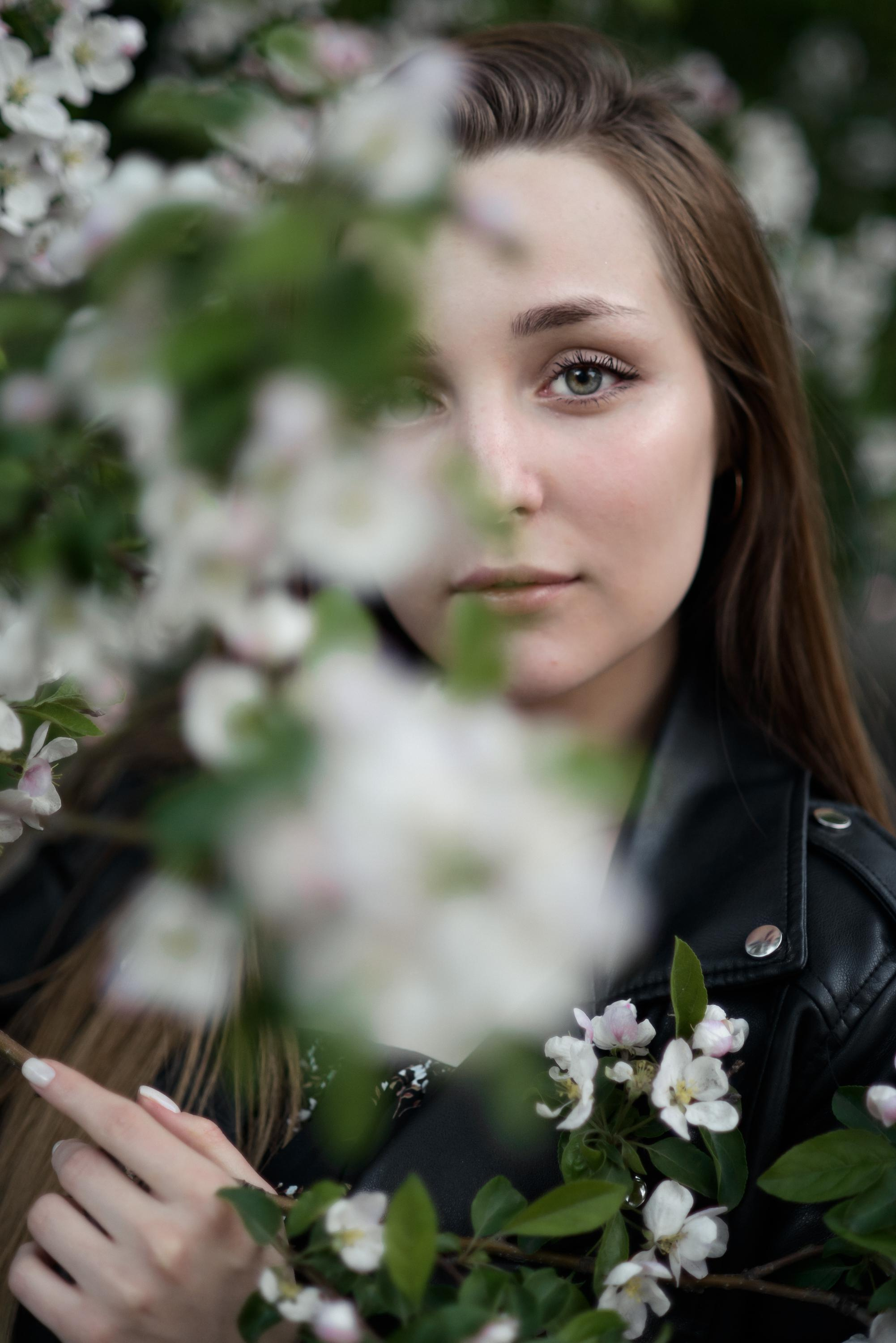 В цветении яблонь. Свадебный фотограф Ижевск Петр Шишков