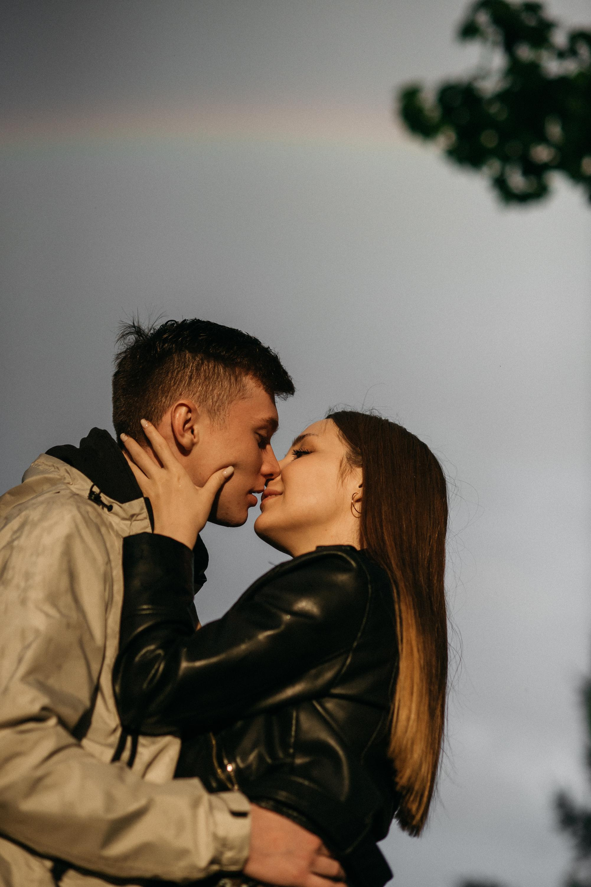 В цветении яблонь. Свадебный фотограф Ижевск Петр Шишков