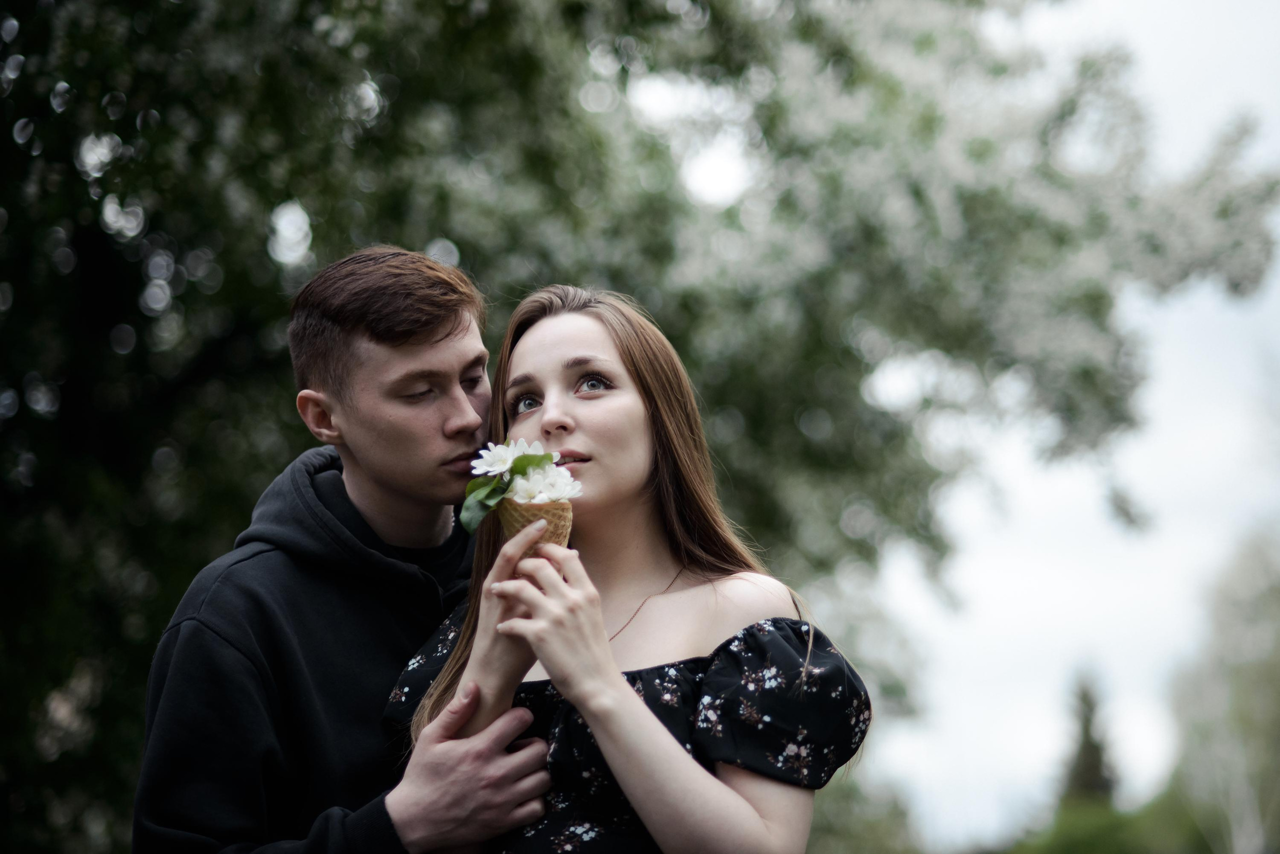В цветении яблонь. Свадебный фотограф Ижевск Петр Шишков