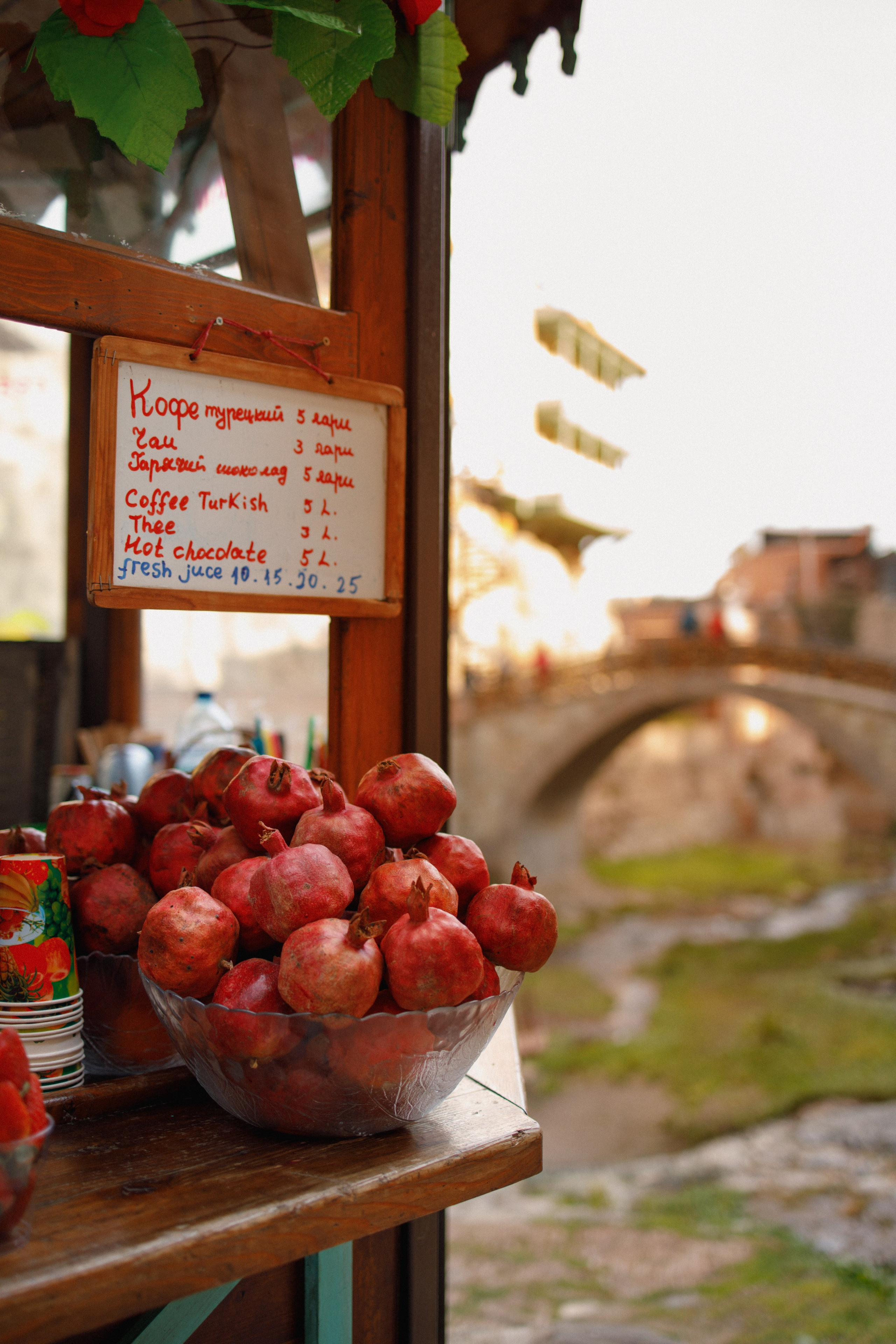 Прогулка у водопада. Свадебный фотограф Москва