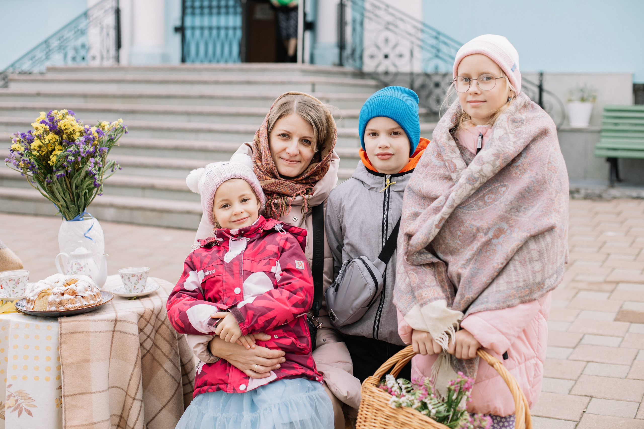 Покров в храме Иоанна Предтечи. Семейный фотограф Трусова Евгения в Екатеринбурге
