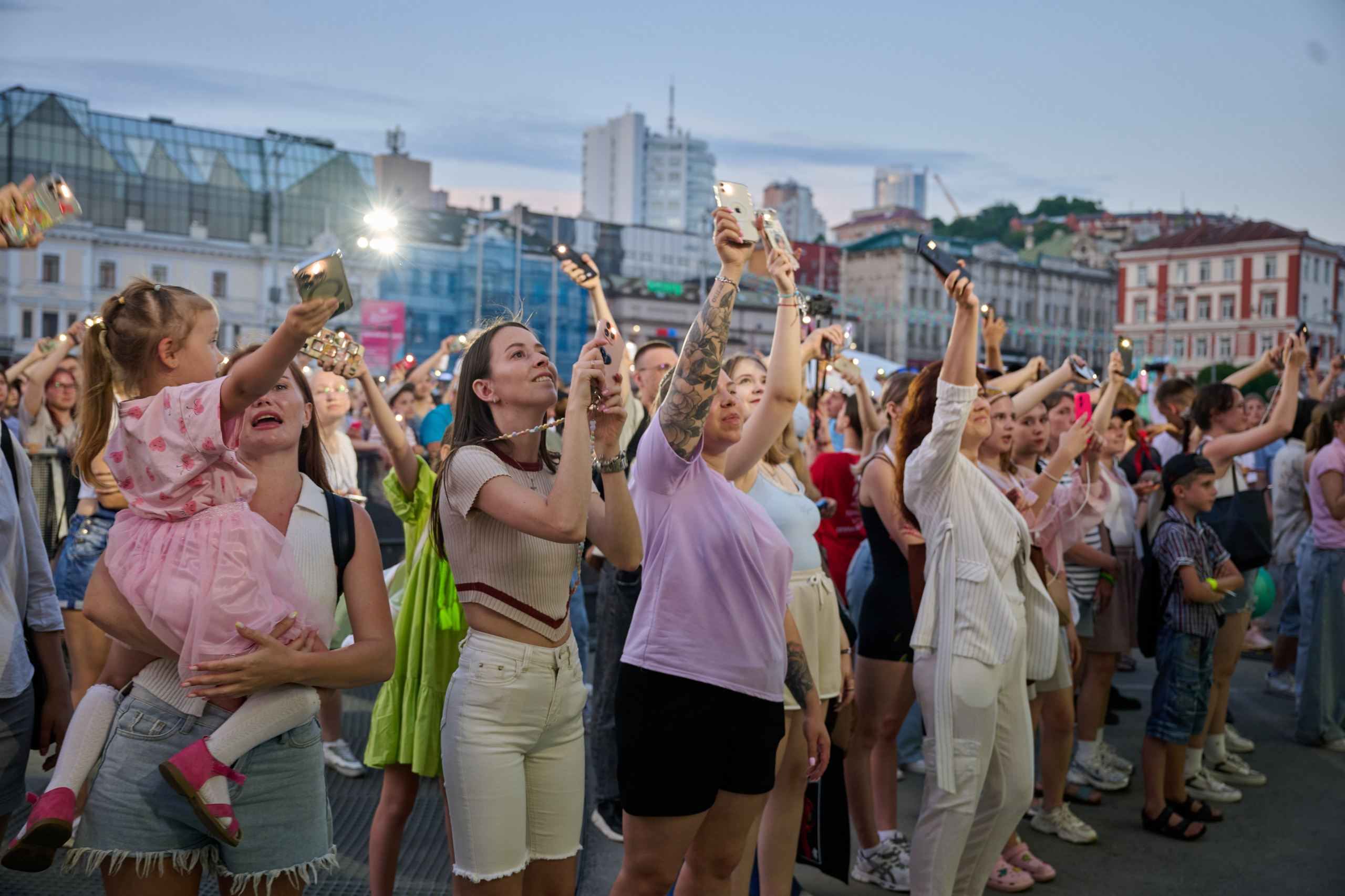 День молодежи вечерняя программа. Профессиональный репортажный фотограф Инесса Иминова