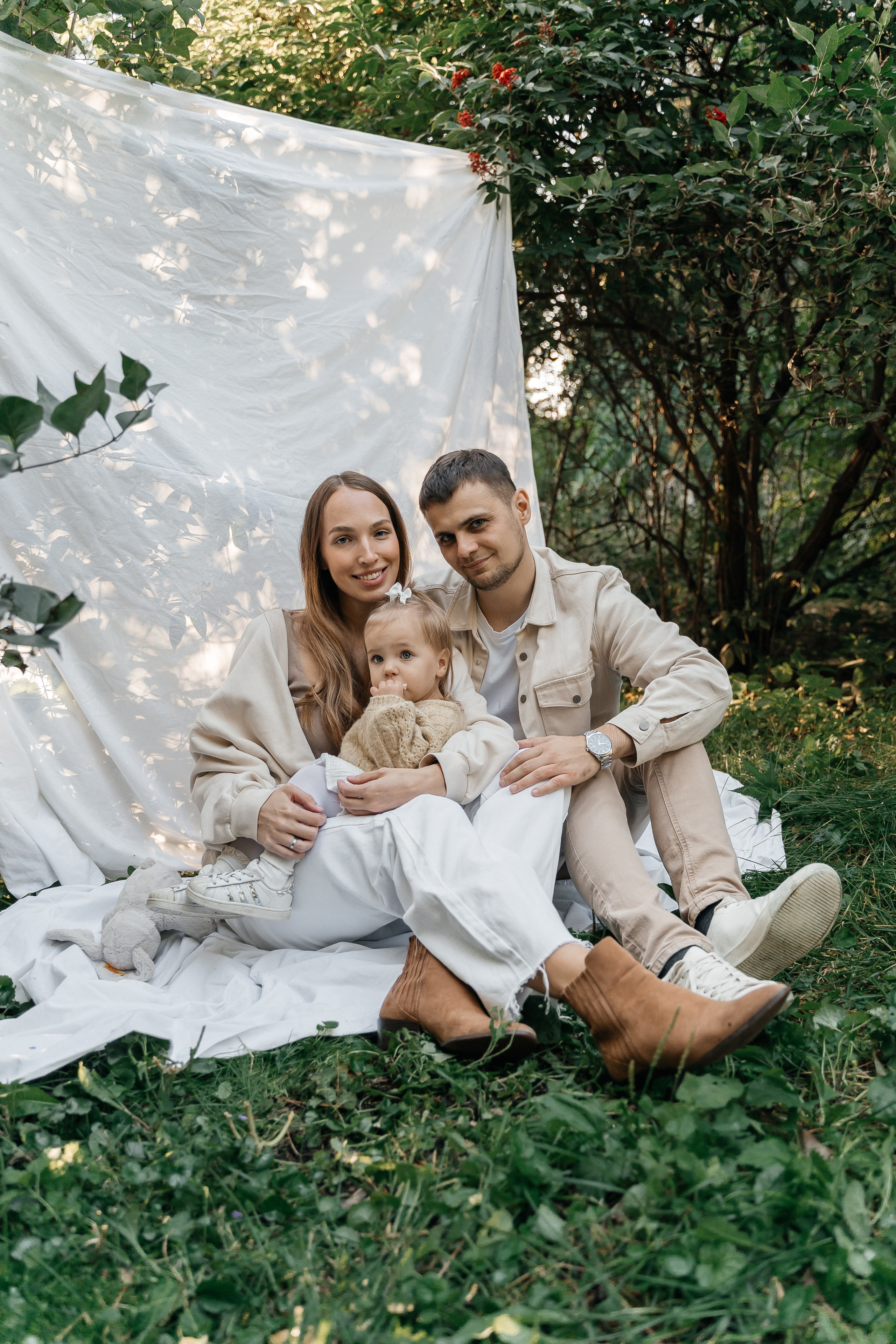 Лёша, Ксюша и Вика. Волик Мария