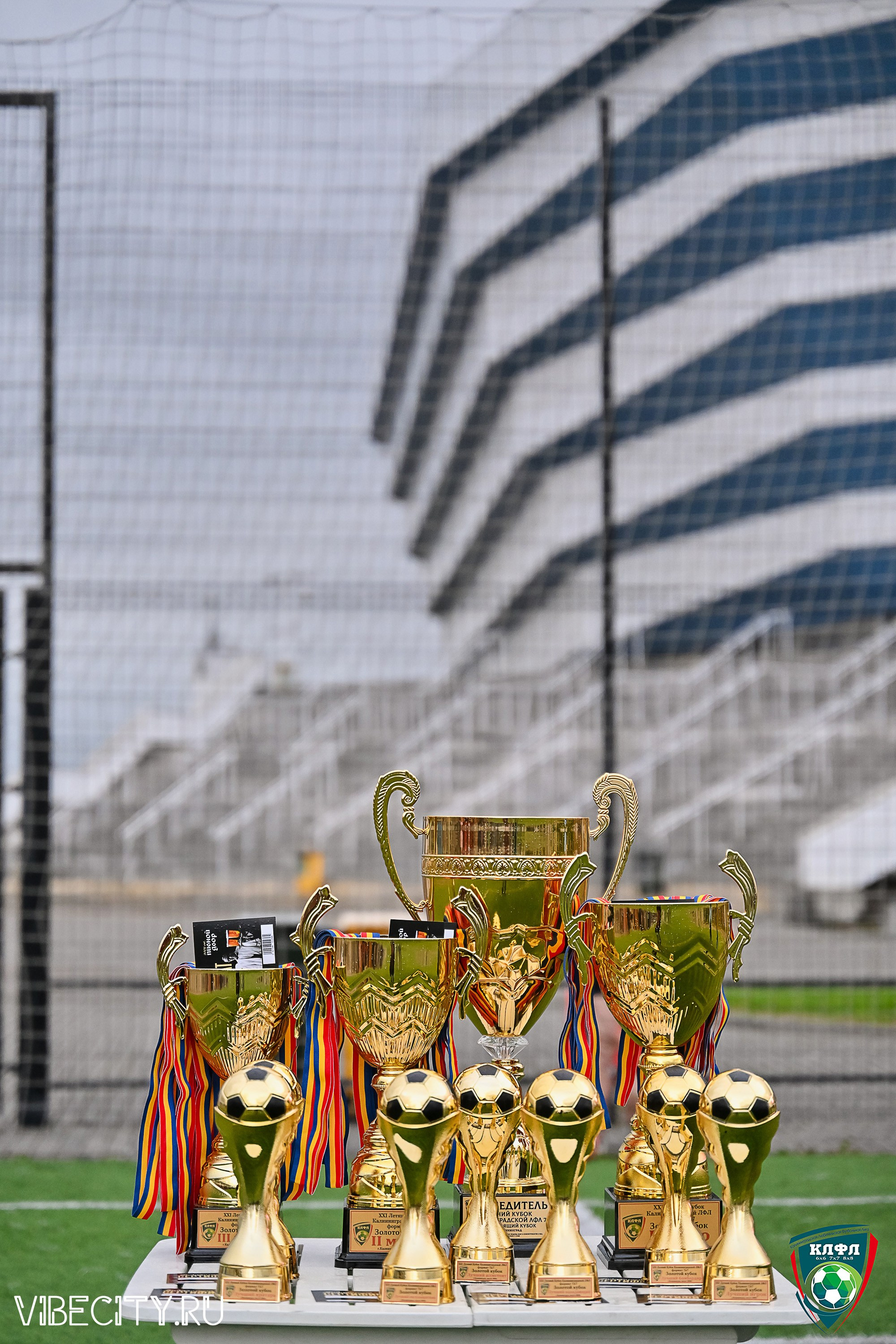 ФИНАЛЬНЫЕ МАТЧИ ПЛЕЙ-ОФФ XXl ЛЕТНЕГО КУБКА КАЛИНИНГРАДСКОЙ ЛФЛ. VIBECITY.RU Вайб Сити Ру Фоторепортажи Фотоотчеты Калининград