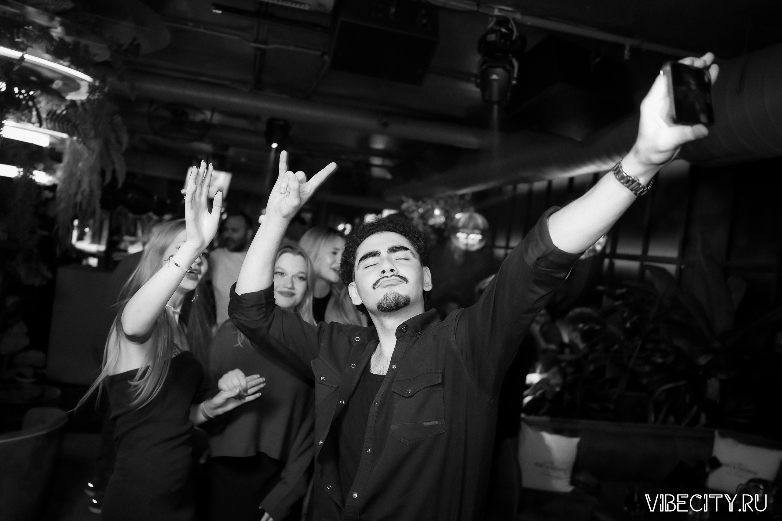 DOUBLE U. VIBECITY.RU Вайб Сити Ру Фоторепортажи Фотоотчеты Калининград