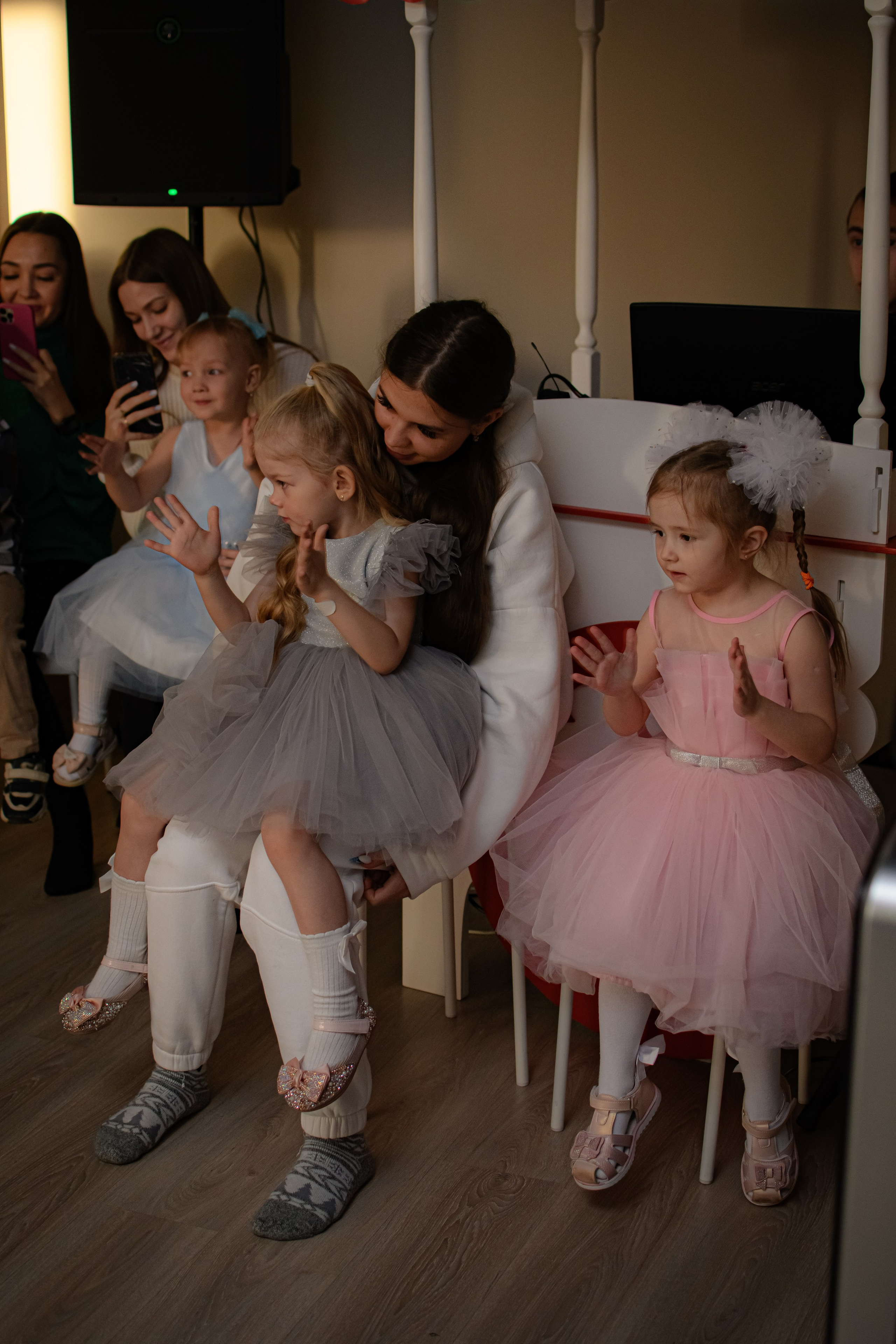 HAPPY NEW YEAR. Photokarish