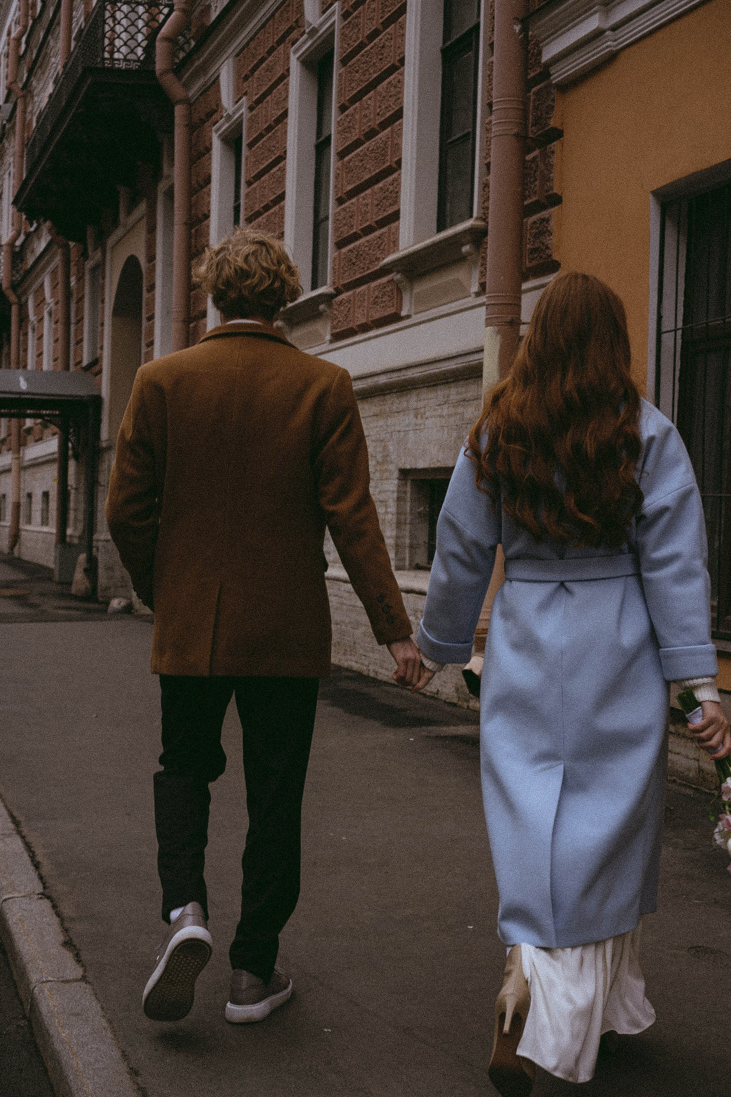 СВАДЕБНАЯ СЬЕМКА В ОТЕЛЕ. СБОРЫ ЖЕНИХА И НЕВЕСТЫ И ТАКЖЕ ТОР И ПОДГОТОВКА К ПРОГУЛКЕ И ПРОГУЛКА ПО ПЕТРОГРАДКЕ. Профессиональный фотограф, Санкт-Петербург — Виктория Богомолова