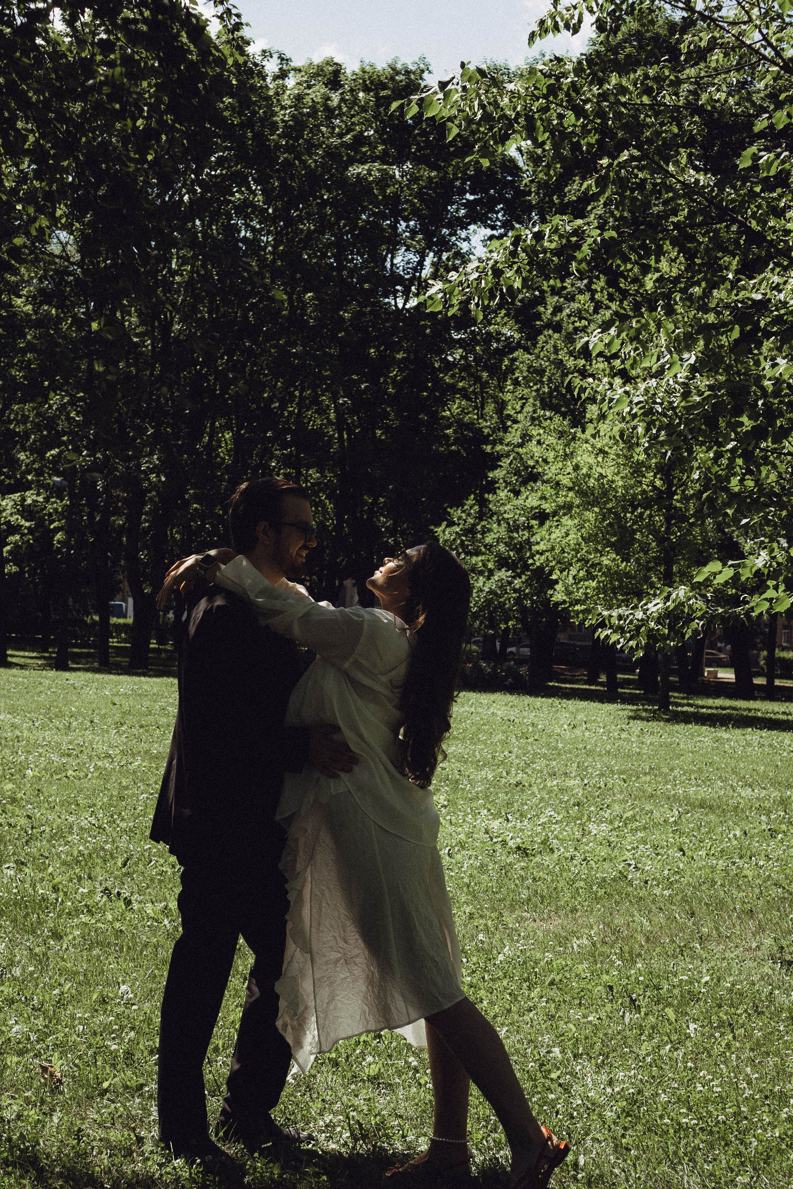 СВАДЕБНАЯ СЬЕМКА В ПАРКЕ ПОБЕДЫ И ПРОГУЛКА ПО МОСКОВСКОМУ ПРОСПЕКТУ. Профессиональный фотограф, Санкт-Петербург — Виктория Богомолова