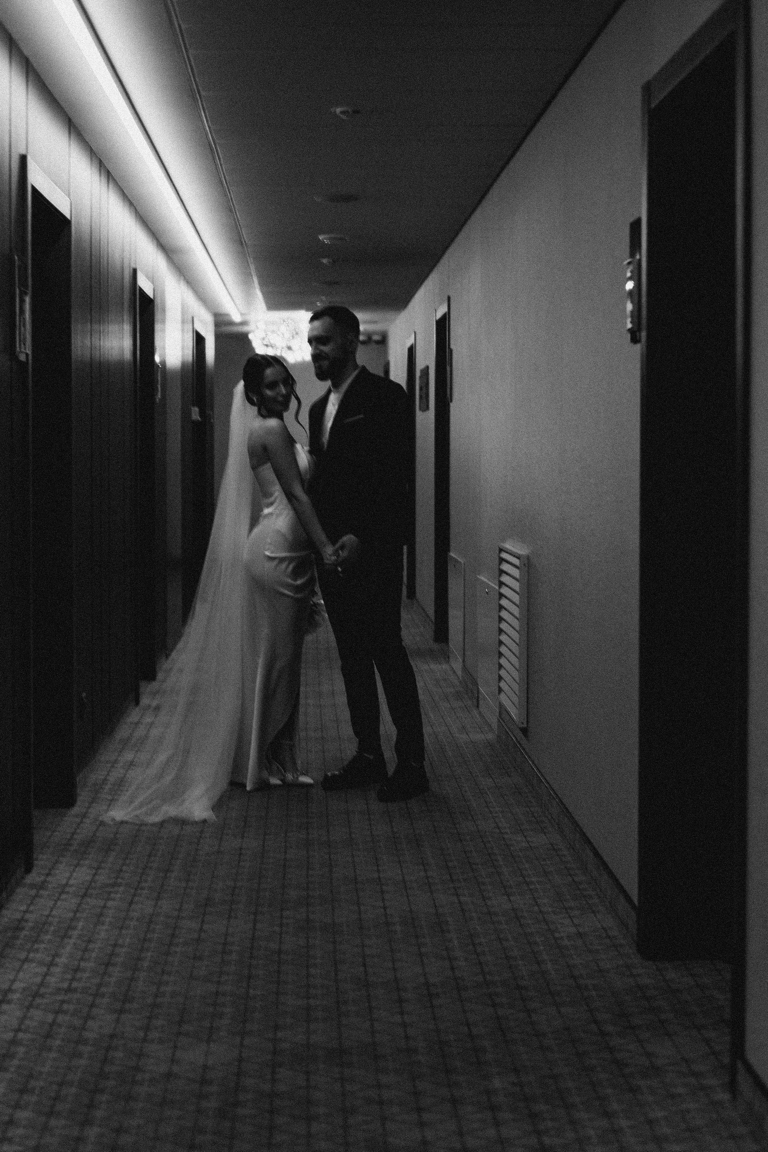 СВАДЕБНАЯ СЬЕМКА СБОРОВ ЖЕНИХА И НЕВЕСТЫ В ОТЕЛЕ И ТАКЖЕ ФОТОСЕССИИЯ В ОТЕЛЕЕ МЕГАПОЛИС БРЯНСК. Профессиональный фотограф, Санкт-Петербург — Виктория Богомолова