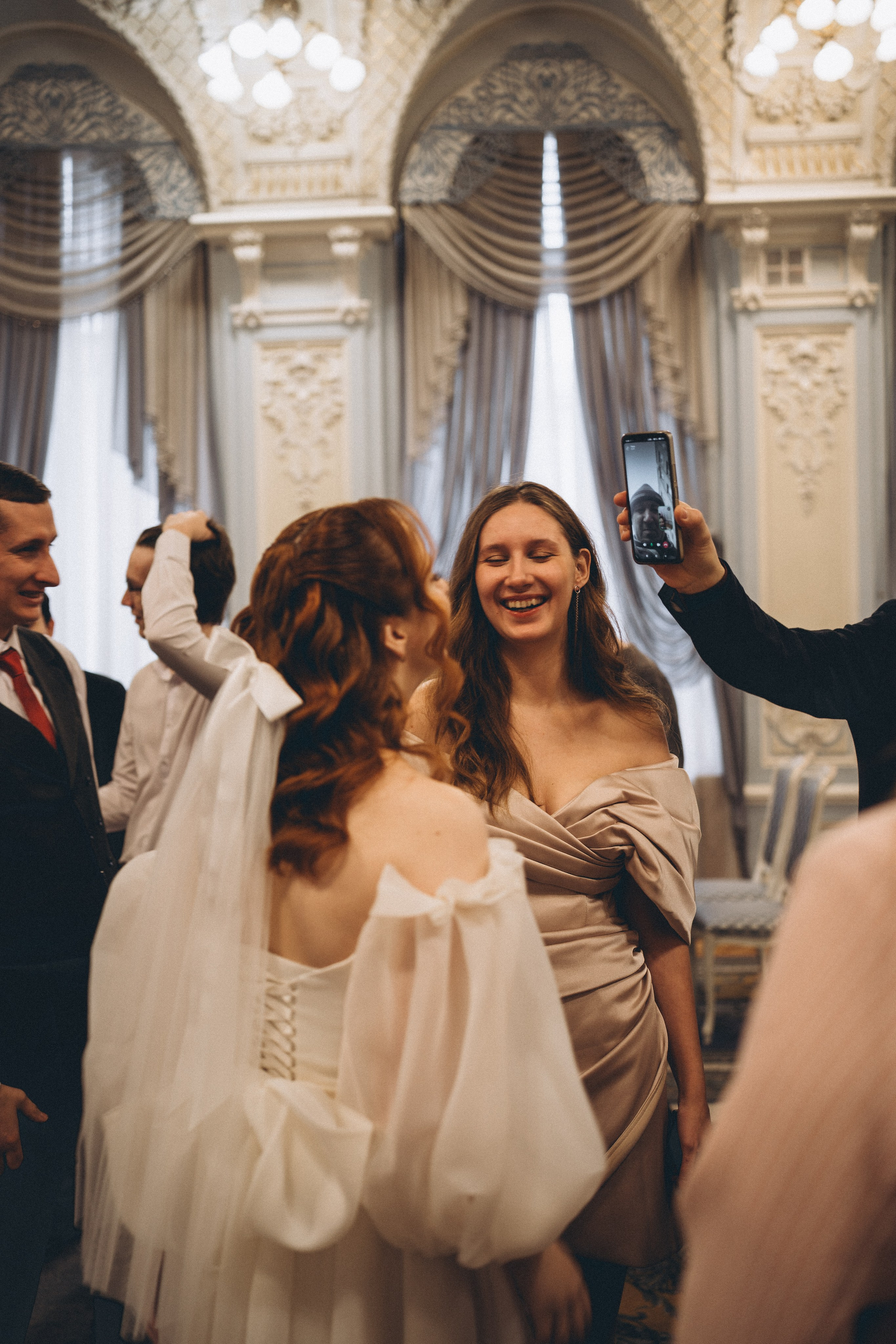 СВАДЕБНАЯ СЬЕМКА ВО ВТОРОМ ДВОРЦЕ С ГОСТЯМИ И ПРОГУЛКА В ТАВРИЧЕСКОМ САДУ. Профессиональный фотограф, Санкт-Петербург — Виктория Богомолова