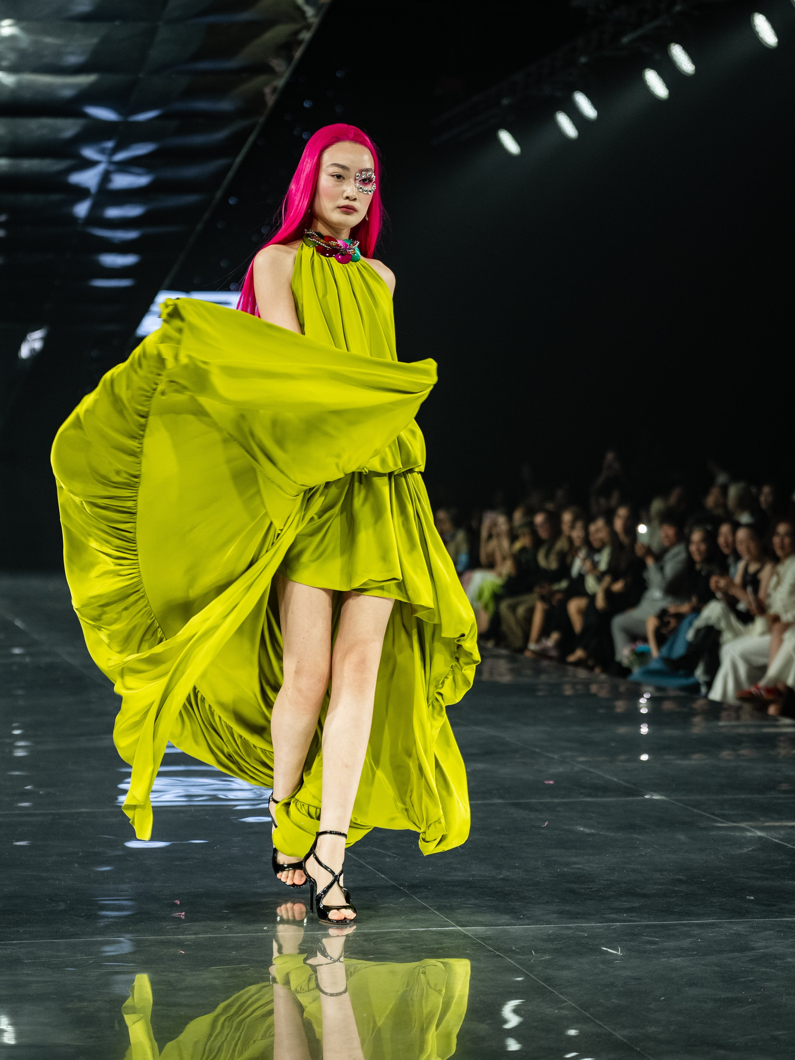 Visa Fashion Week YESYES. Сайт Алматинского НЮ АРТ, будуар и фэшн фотографа Дениса Карпенко