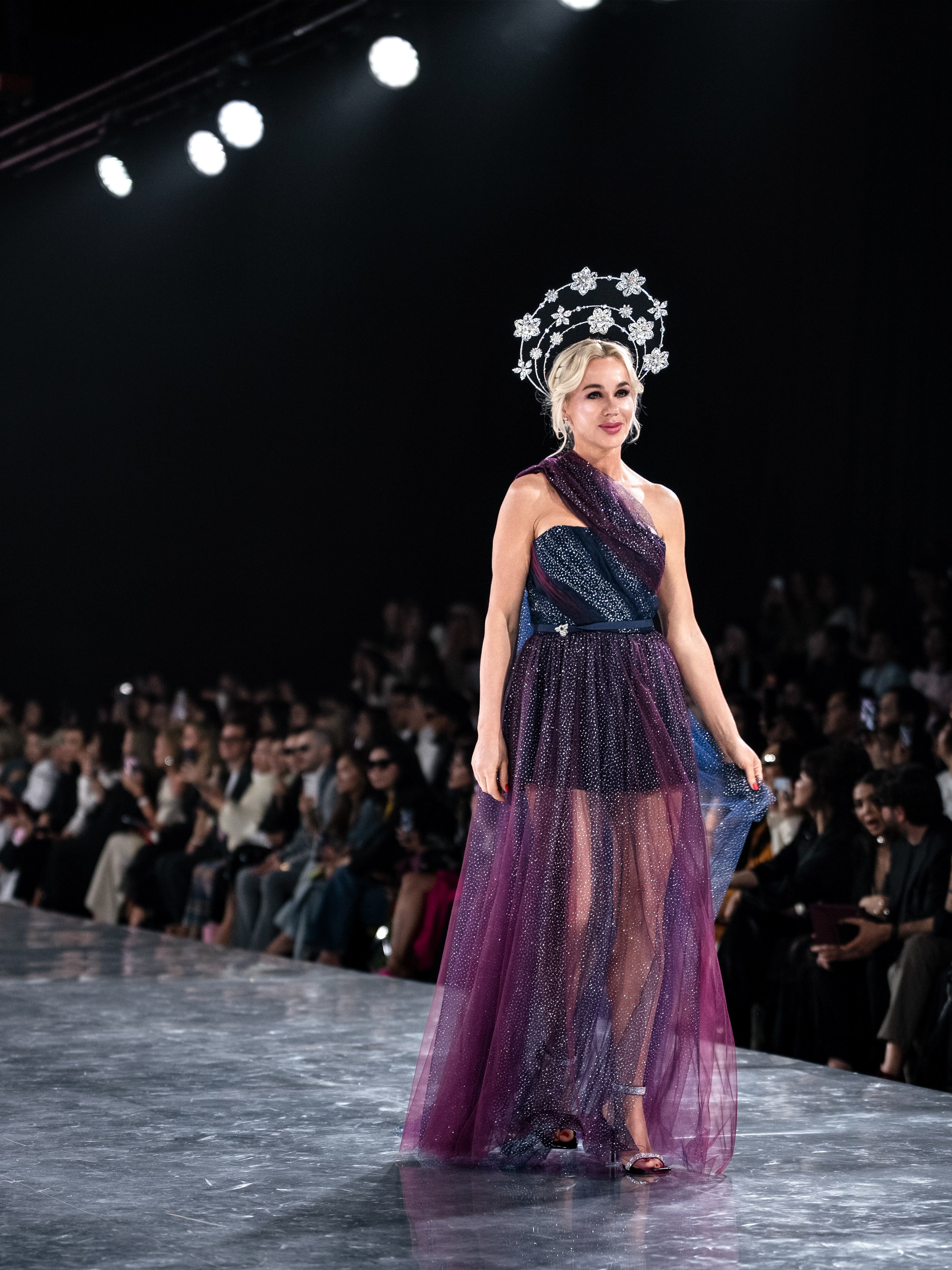 Kazakhstan Fashion Week Zardozi. Сайт Алматинского НЮ АРТ, будуар и фэшн фотографа Дениса Карпенко