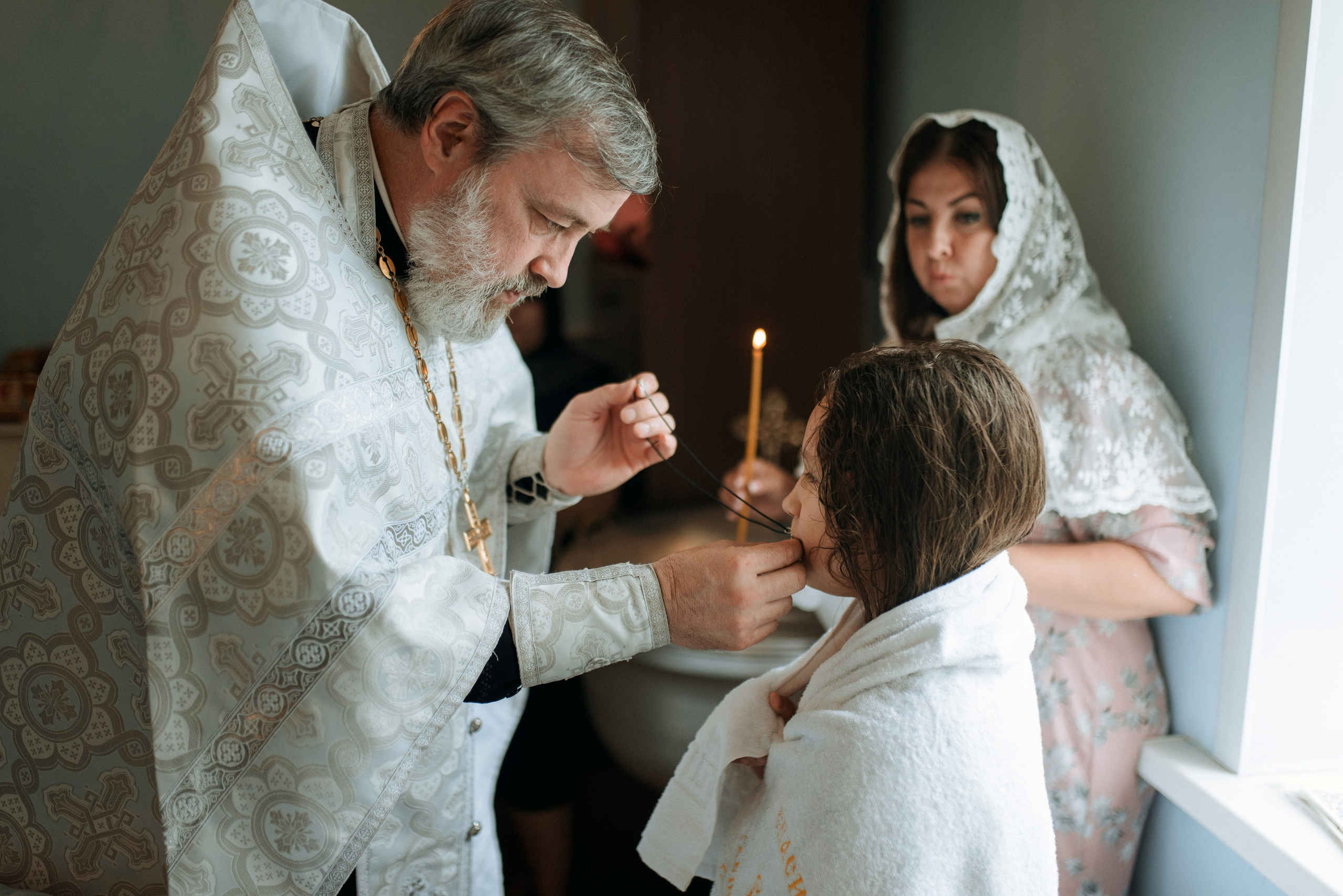 Крещение Даши и Алены. Семейный документальный фотограф в Волгограде Мариэта Додина