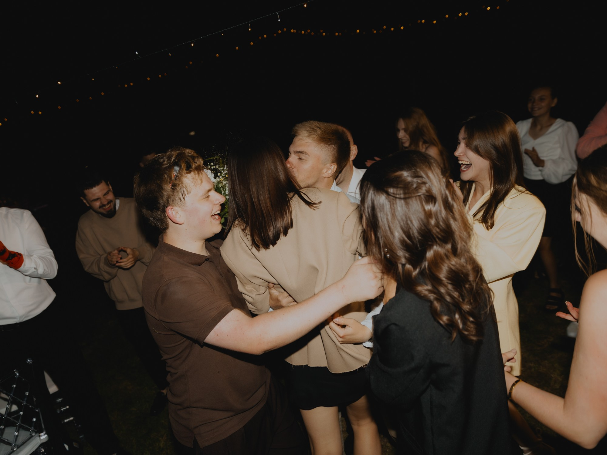 Лиза и Илья (полный день). Свадебные фотографы в Гомеле и Минске Сергей и Анастасия Фещенок