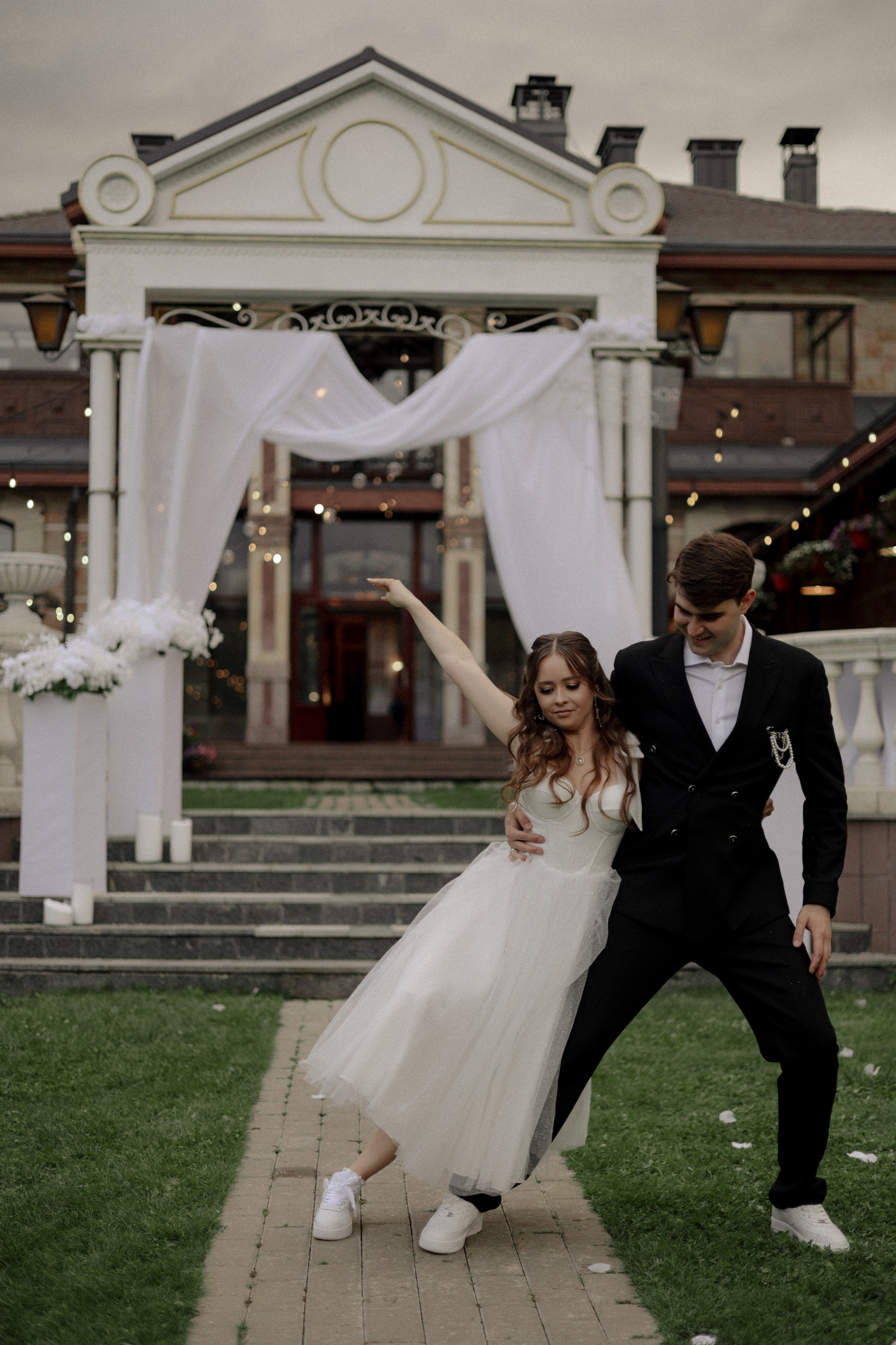 Аля и Паша. Свадьба в Пахра Парк. Свадебный и портретный фотограф в Москве Анастасия Масюк