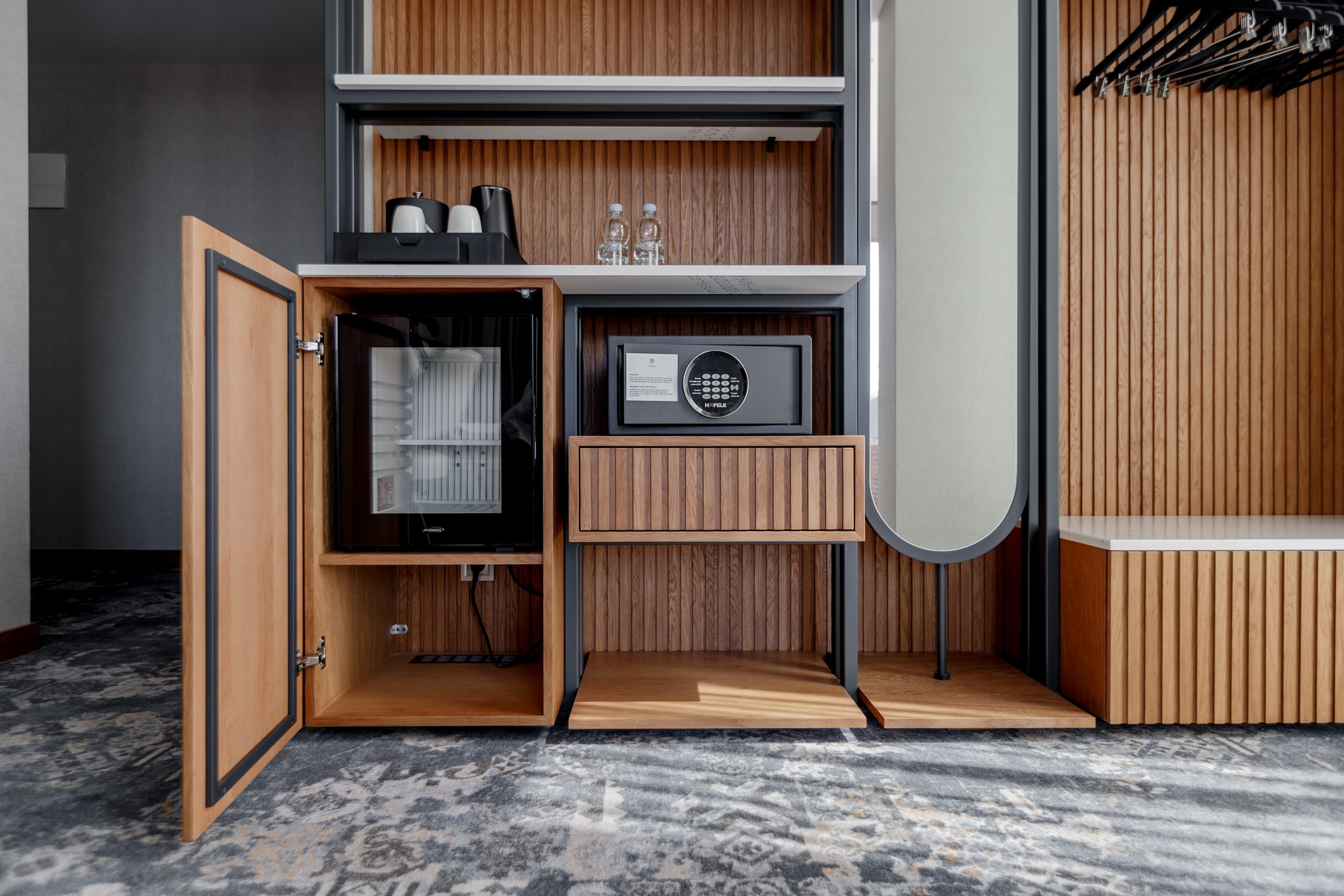 HOTEL PIAZZA EPIGRAPH (BATUMI). Режиссёр, клипмейкер, фотограф — Андрей Охота