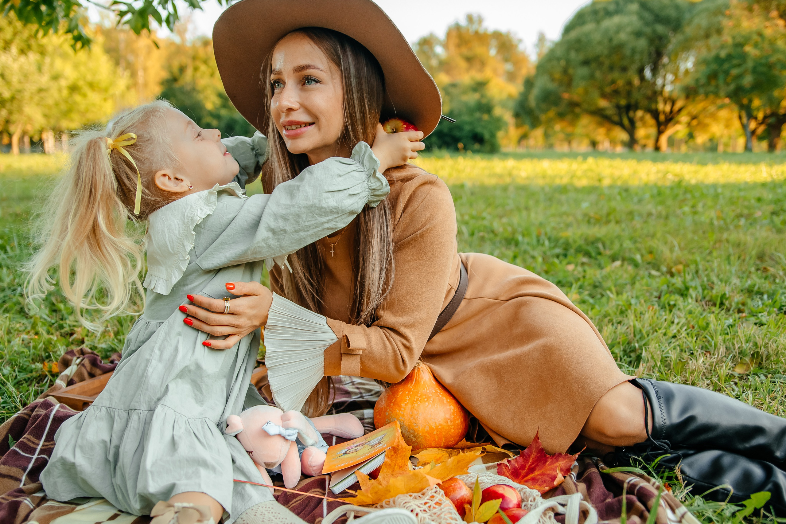 Фотопленэр в осеннем парке. Elena Sova — семейный и женский фотограф в Санкт-Петербурге