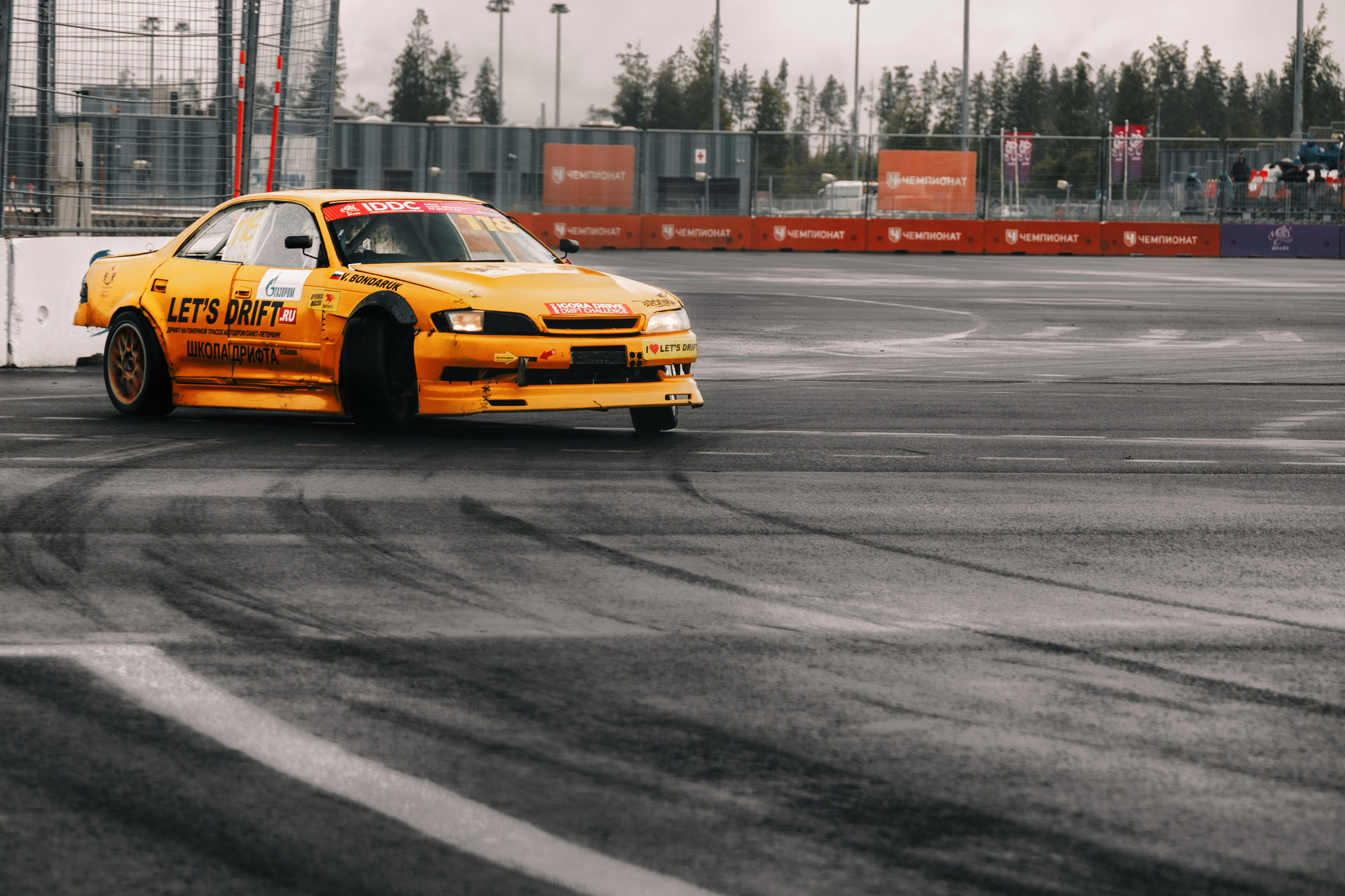 IDDC Этап 2: Бетонный Колизей и блогеры в деле