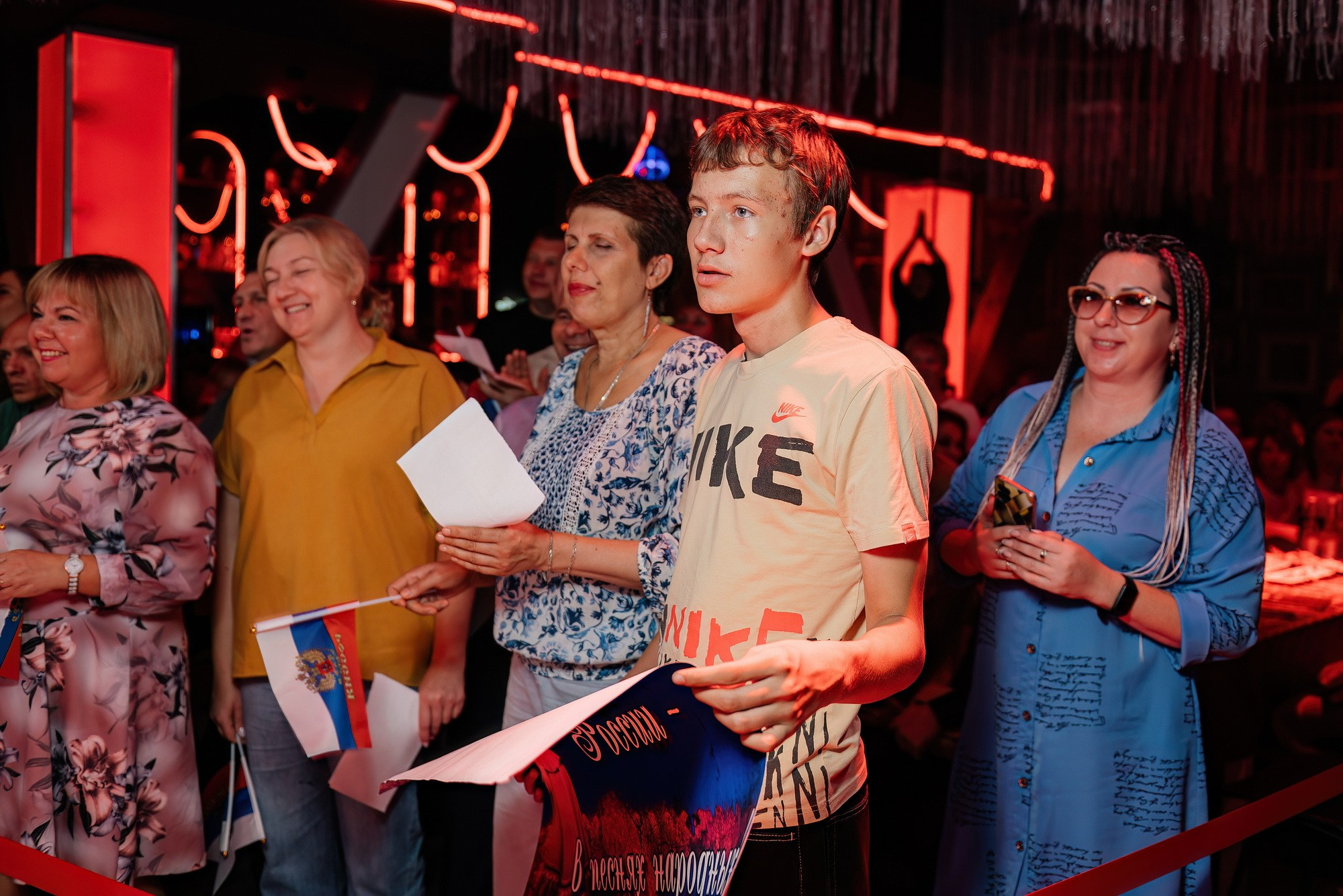 Караоке-проект «Голос большого города». Свадебный и репортажный фотограф Никита Сницарев в Барнауле