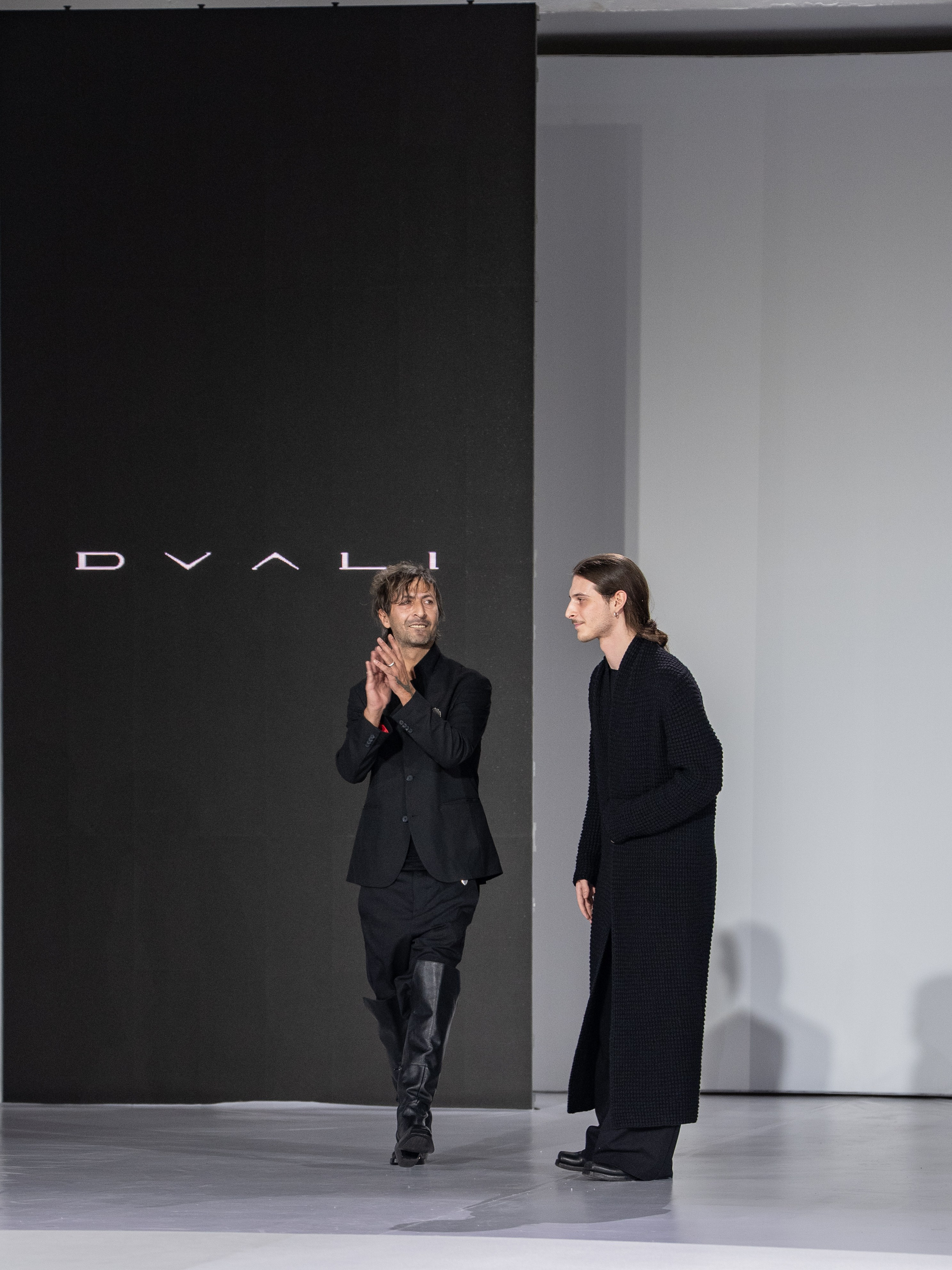 Дизайн DVALI. Сайт Алматинского НЮ АРТ, будуар и фэшн фотографа Дениса Карпенко