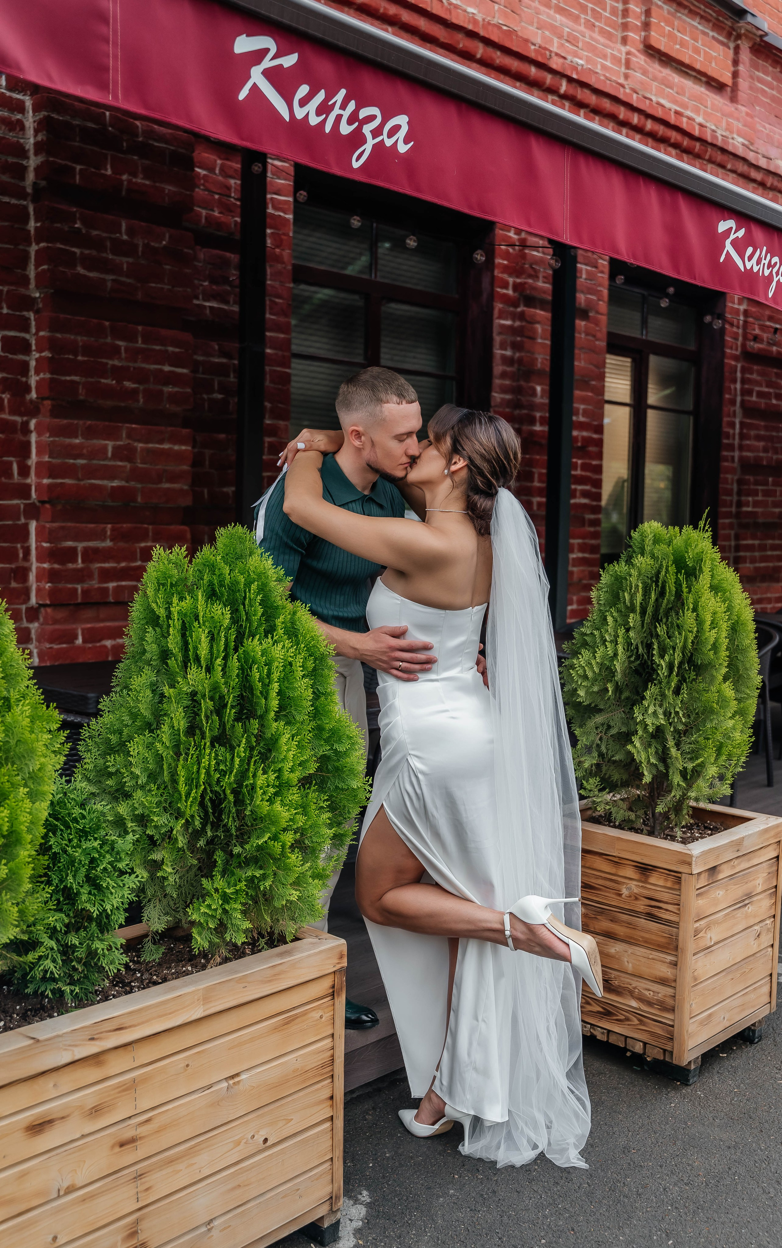 Лейла и Женя, 23.08.24. Фотограф Виктория Казановская в Каменске-Шахтинском