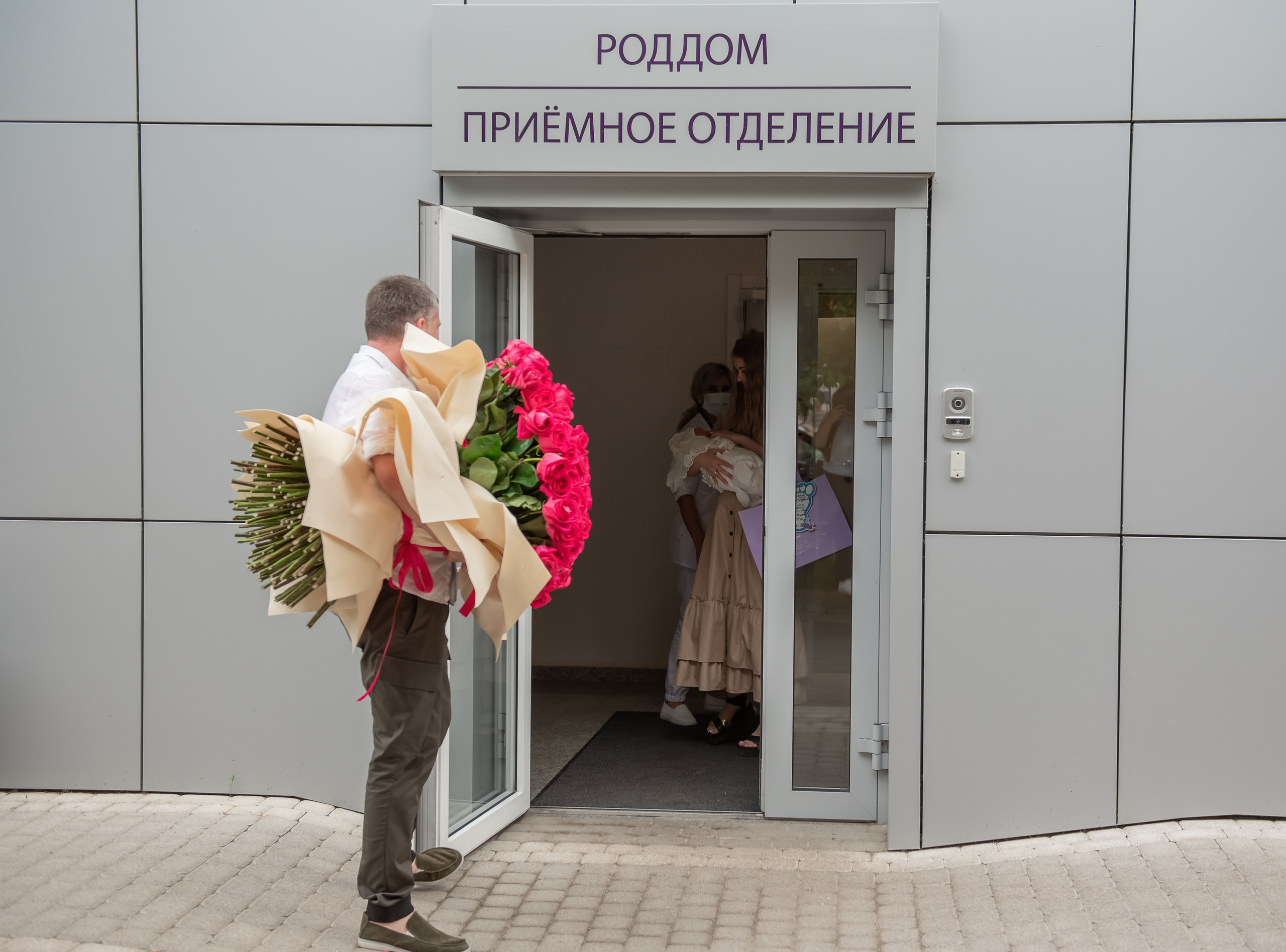 В первый путь: из роддома домой! Юлия + Роман = Филат. Семейный и детский фотограф в Краснодарском крае Натали Фищенко