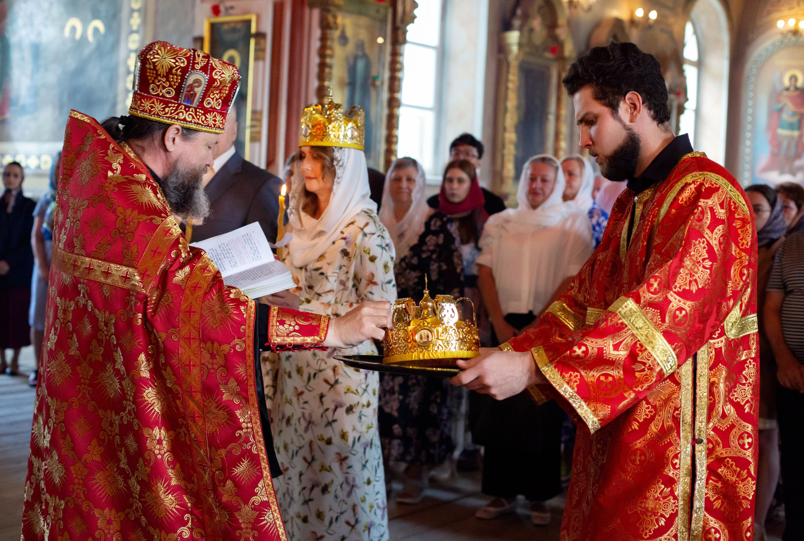 Венчание Сергей и Анна Воскресенский храм. Семейный и детский фотограф Анна Петракова