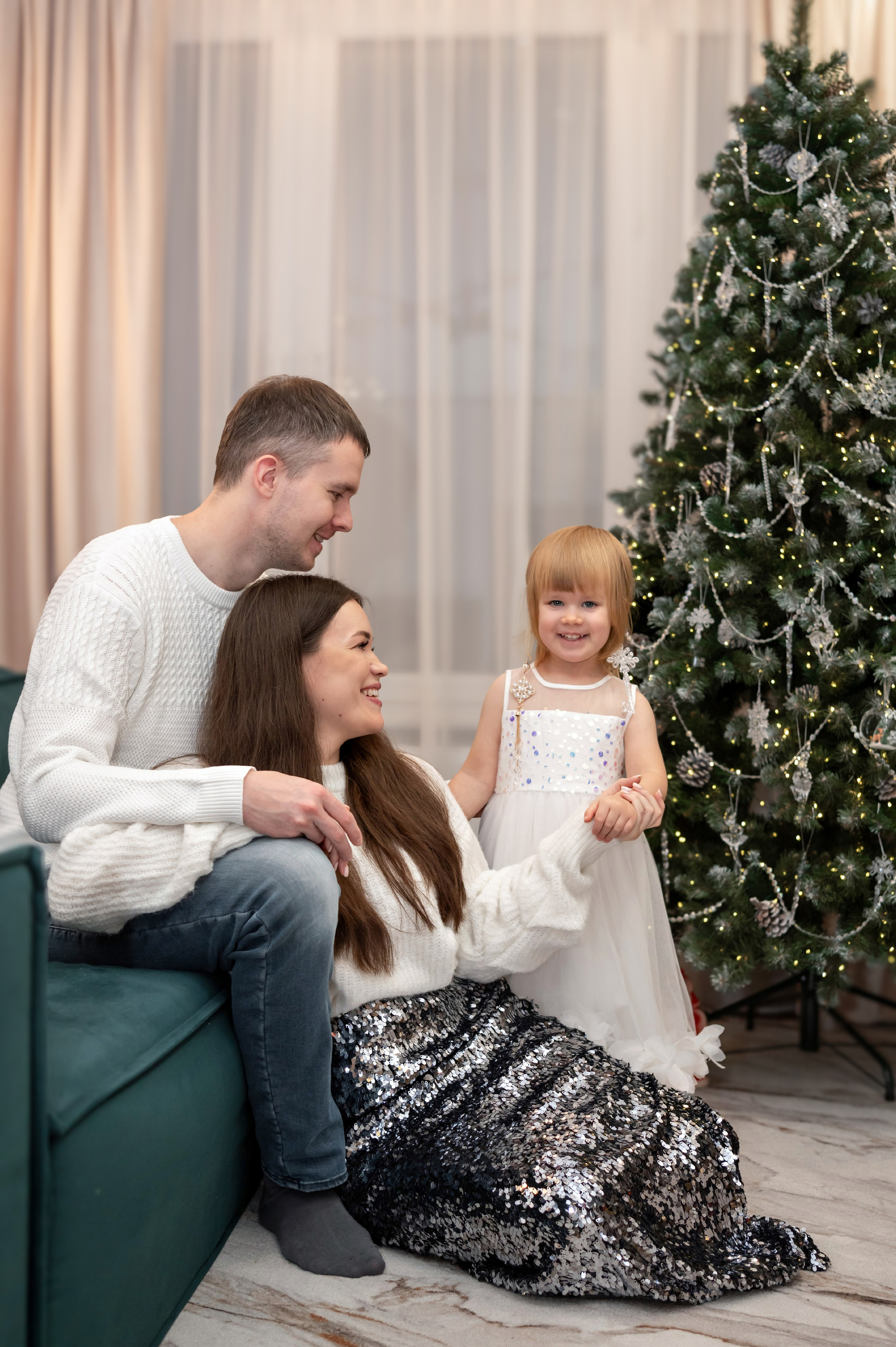 Новогодняя домашняя фотосессия. Детский и семейный фотограф г. Москва Оксана Катаджи