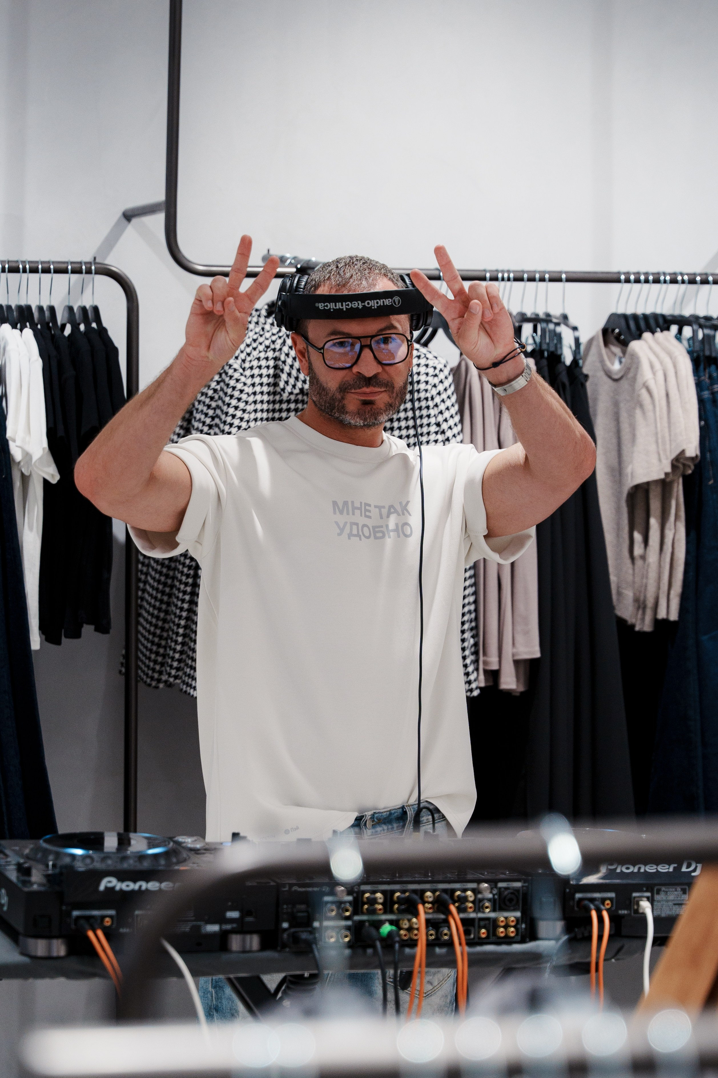 Yandex Pay & OSTIN. Фотограф в Москве и России