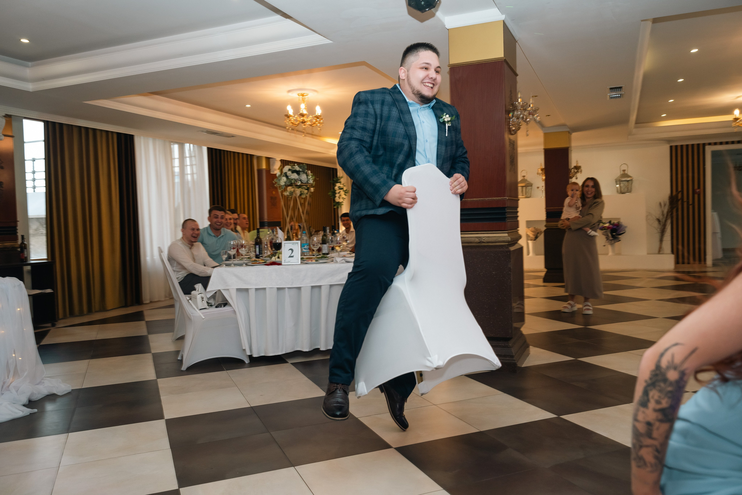 Василий и Ангелина. Фотограф и видеограф Олег Игнатов | Свадьбы, Love Story, реклама и корпоративы — Красноярск