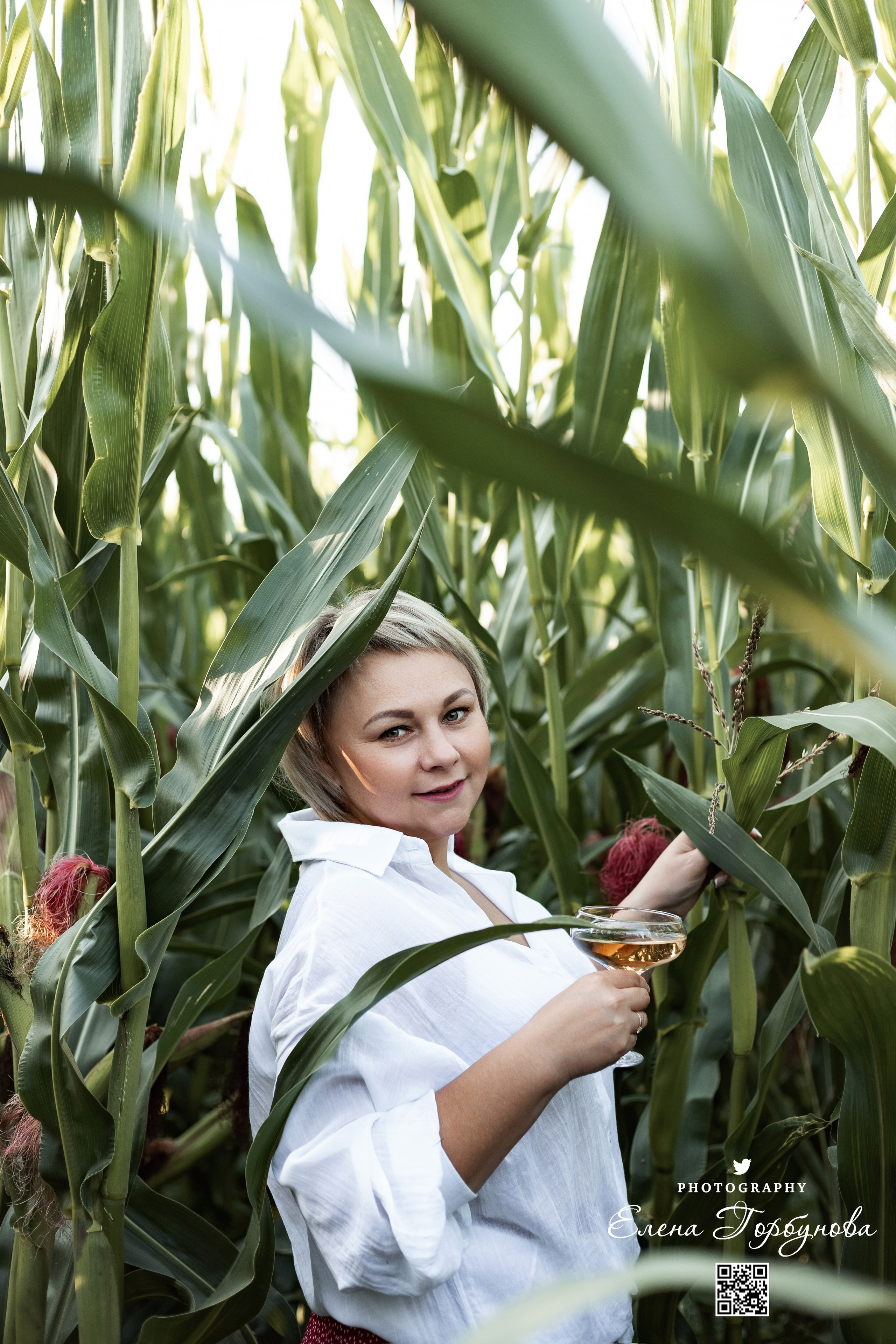 Елена в Кукурузе. Август 2024. Фотограф Пермь. Свадьбы. Семья и дети, школа, д. сад. Фотокниги