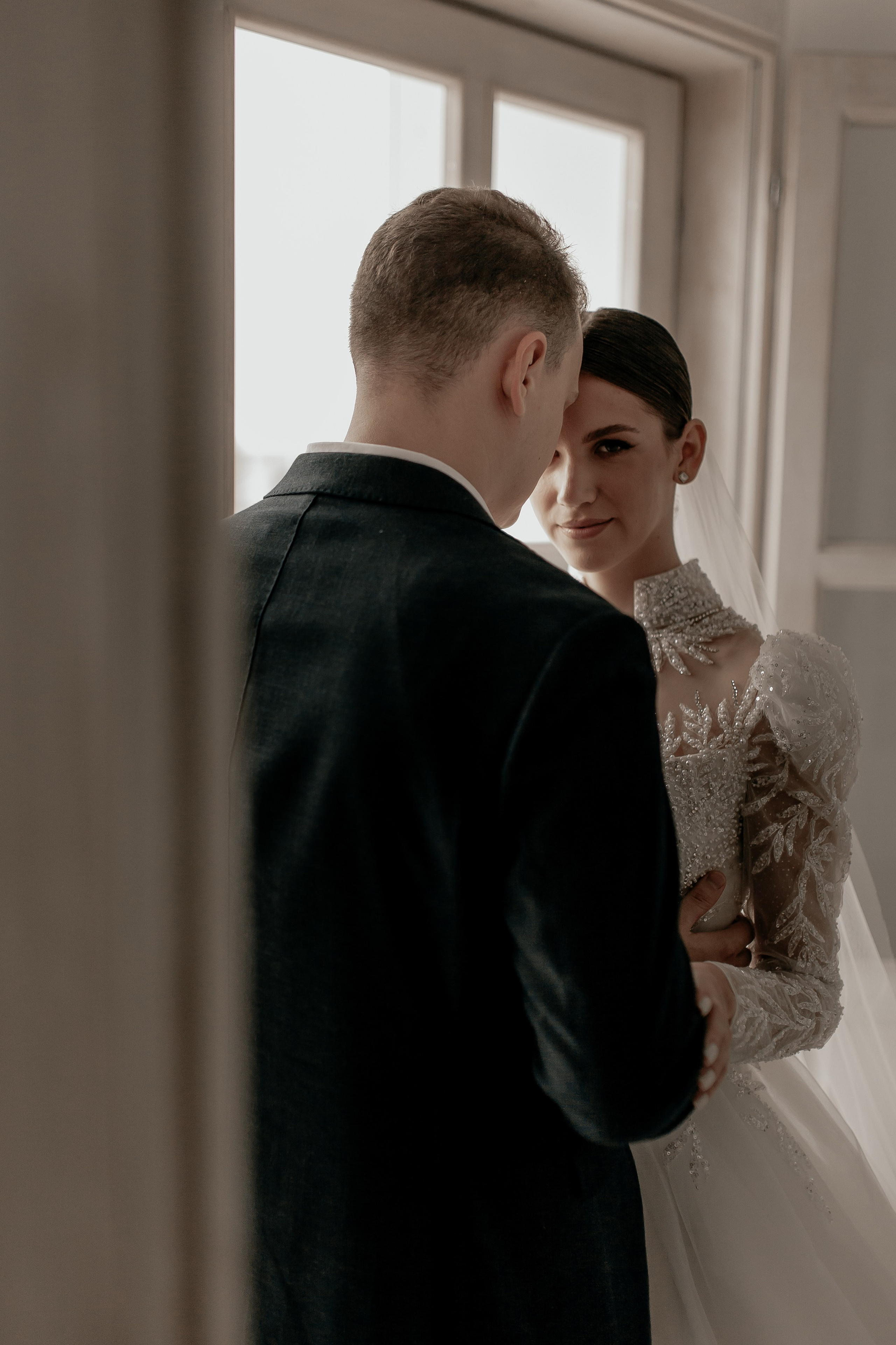 Егор и Полина 10.10.2025. Фотосъёмка в Барнауле. Свадебный фотограф